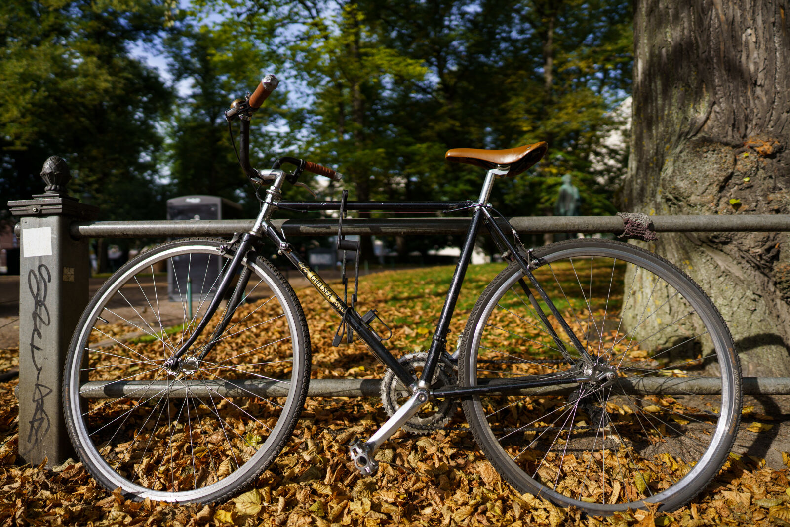 Sigma 20mm F1.4 DG DN Art sample photo. Bicycle by the fence photography