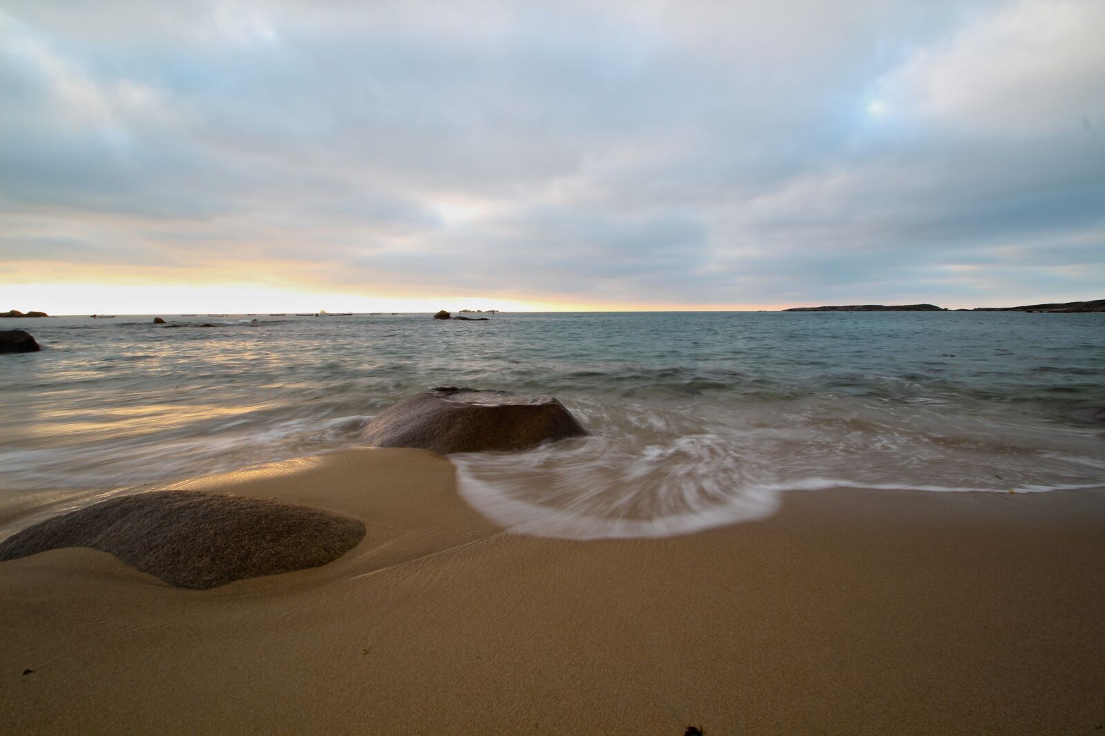 Canon EOS 600D (Rebel EOS T3i / EOS Kiss X5) sample photo. Landscape, brittany, sea photography
