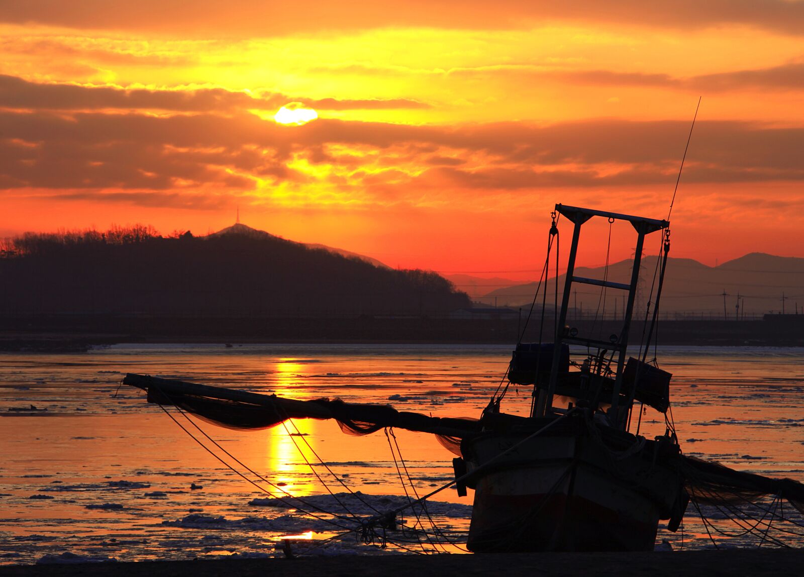 Canon EOS 5D Mark II sample photo. Nature, sunrise, sky photography