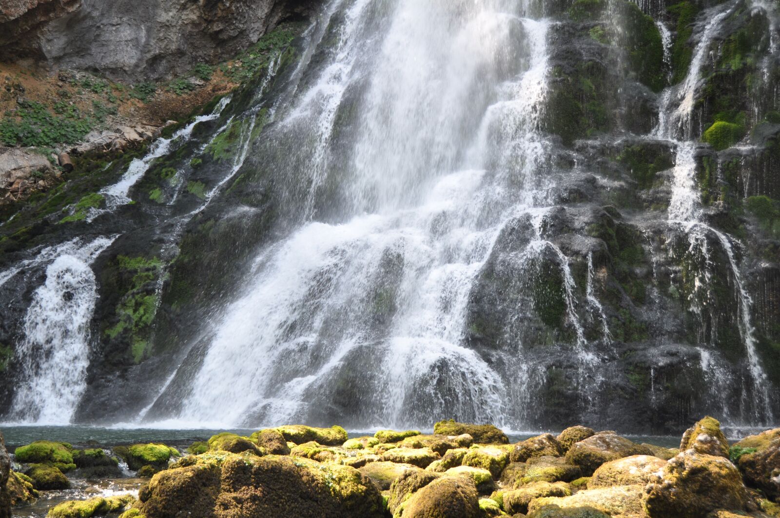 Nikon D90 sample photo. Waterfall, closeup waterfall, water photography