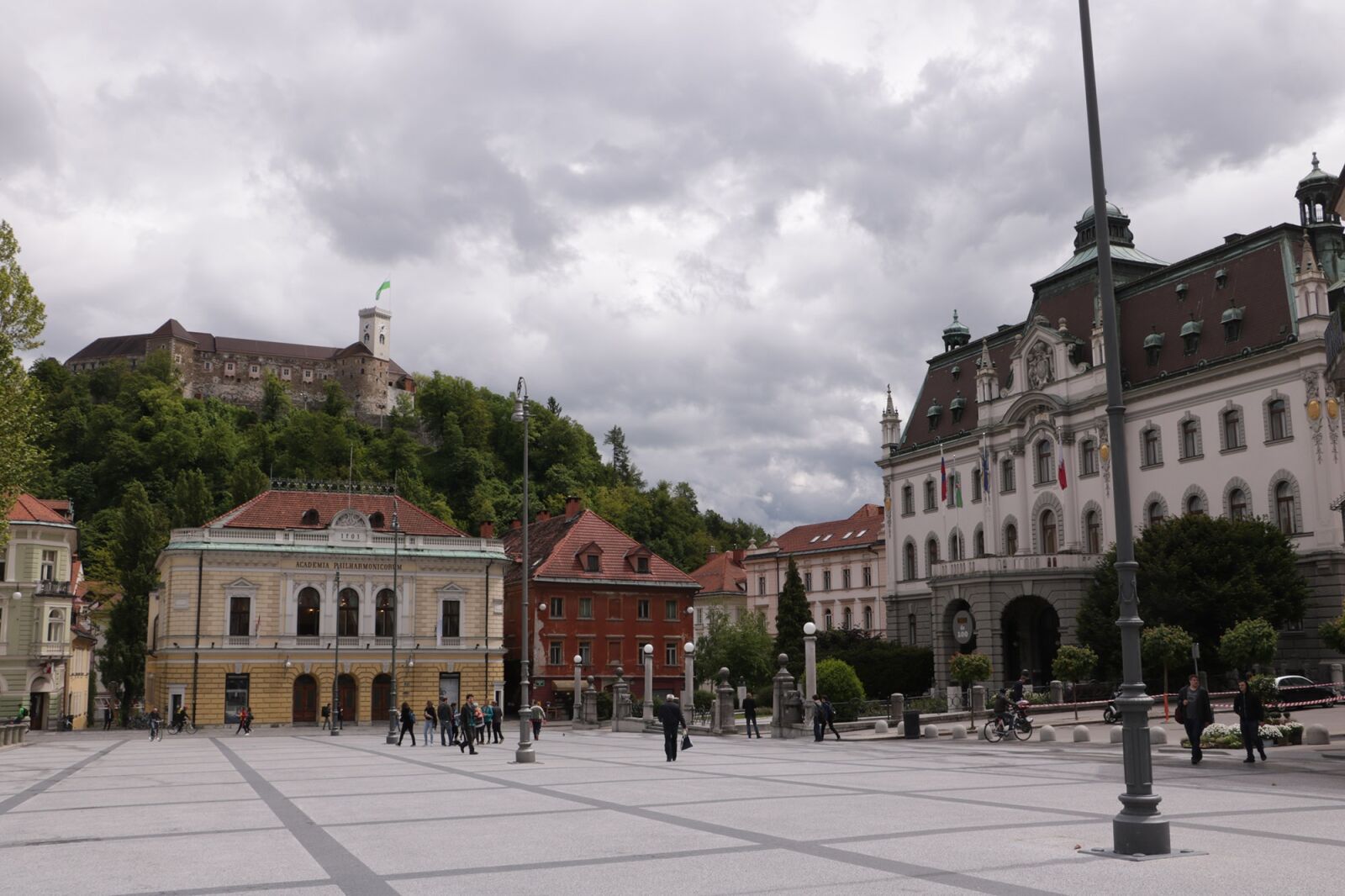 Canon EOS 760D (EOS Rebel T6s / EOS 8000D) sample photo. City, ljubljana, slovenia photography