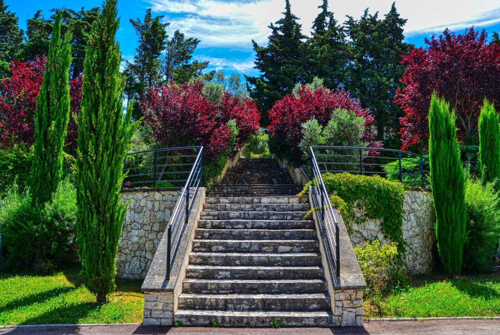 Nikon D7000 sample photo. Staircase, pierre, old photography