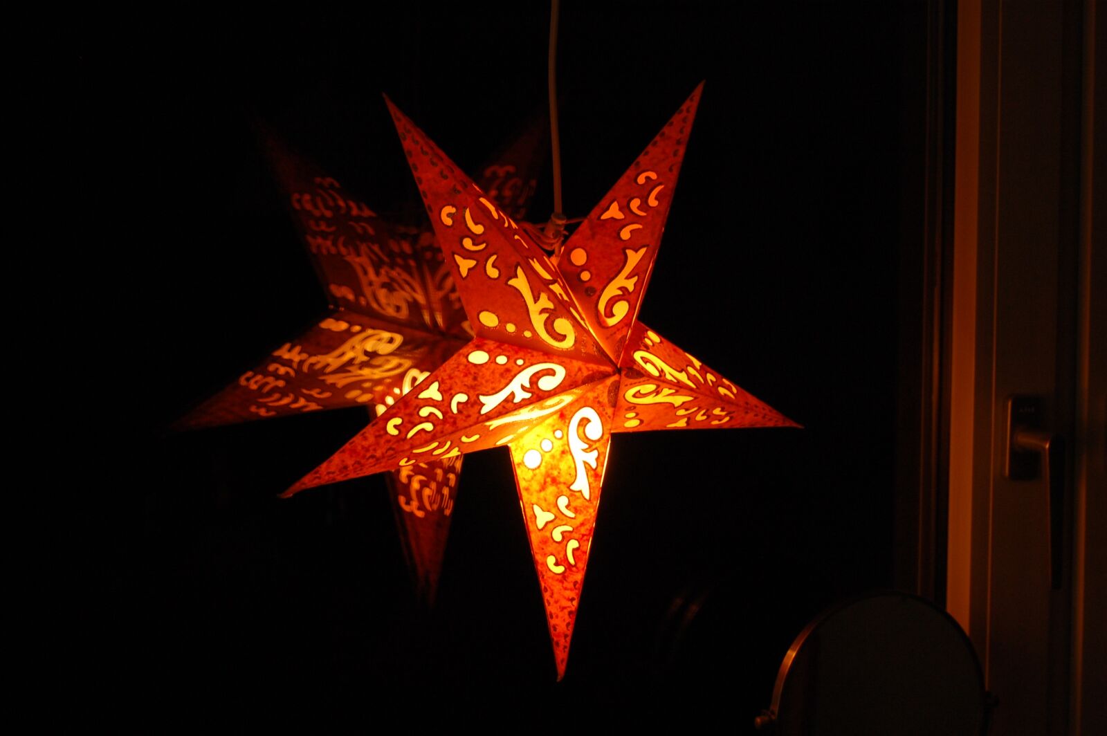 Nikon D40 sample photo. Poinsettia, star, lighting photography
