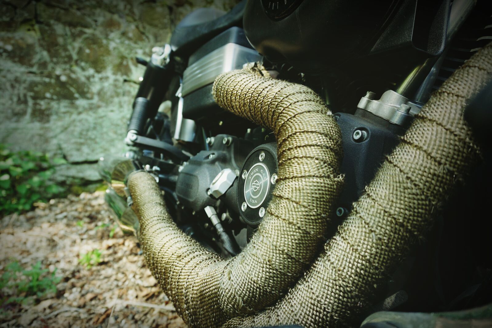 Sony E 16-50mm F3.5-5.6 PZ OSS sample photo. Motorcycle, wall, vehicle photography