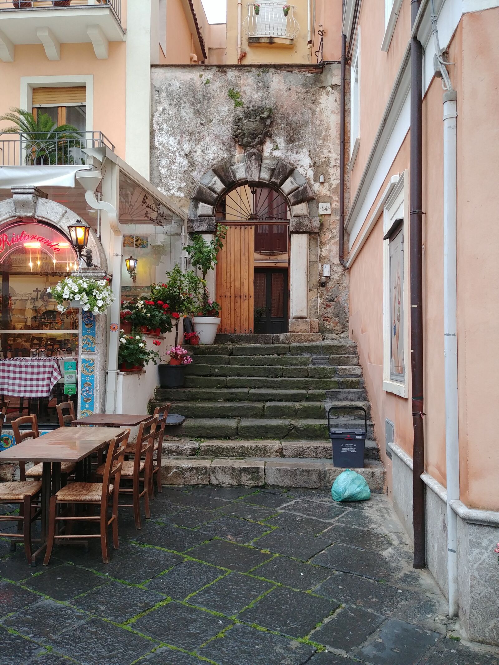 LG G6 sample photo. Village, passage, sicily photography
