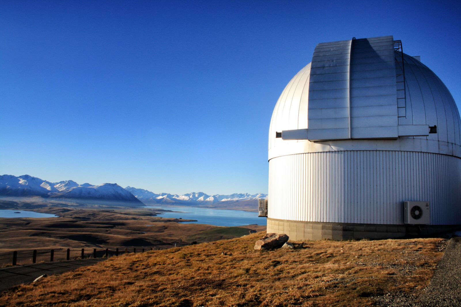 Canon EOS 1000D (EOS Digital Rebel XS / EOS Kiss F) sample photo. Astronomical observatory, observatory, astronomy photography