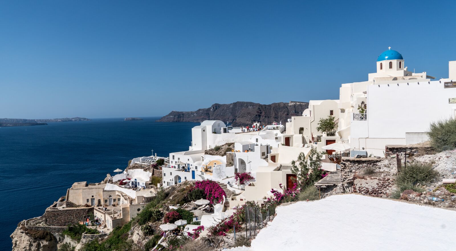 Sony a7R II + Sony FE 24-240mm F3.5-6.3 OSS sample photo. Santorini, oia, greece photography