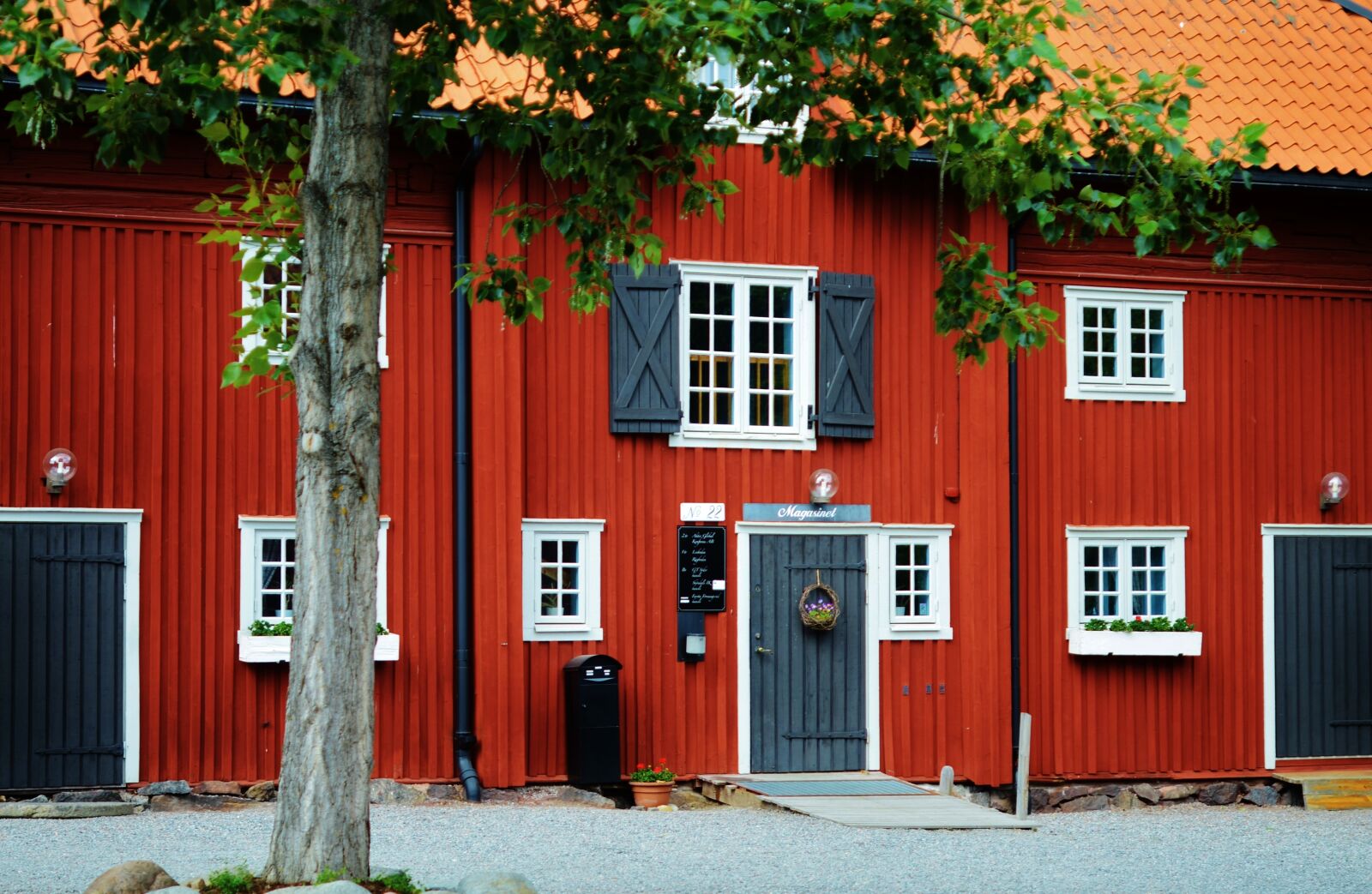 Nikon D7000 sample photo. House, red, home photography