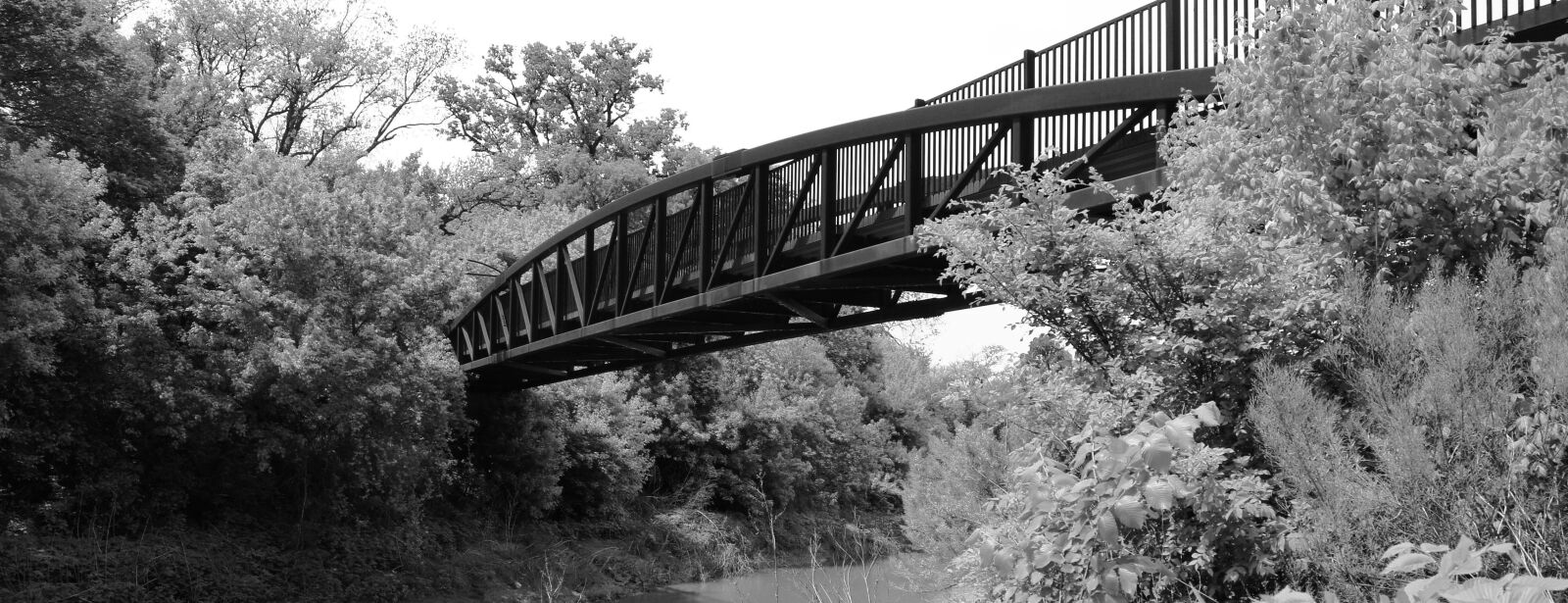 Sony SLT-A33 sample photo. Bridge, sights, landscape photography