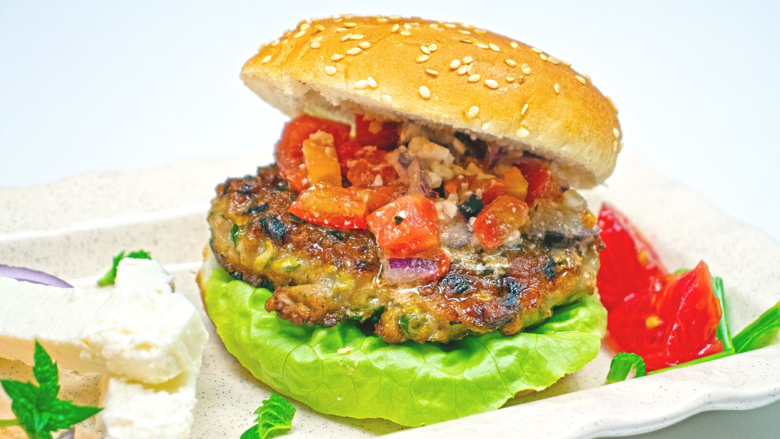 Canon EOS 1300D (EOS Rebel T6 / EOS Kiss X80) sample photo. Chicken burger, mediterian burger photography
