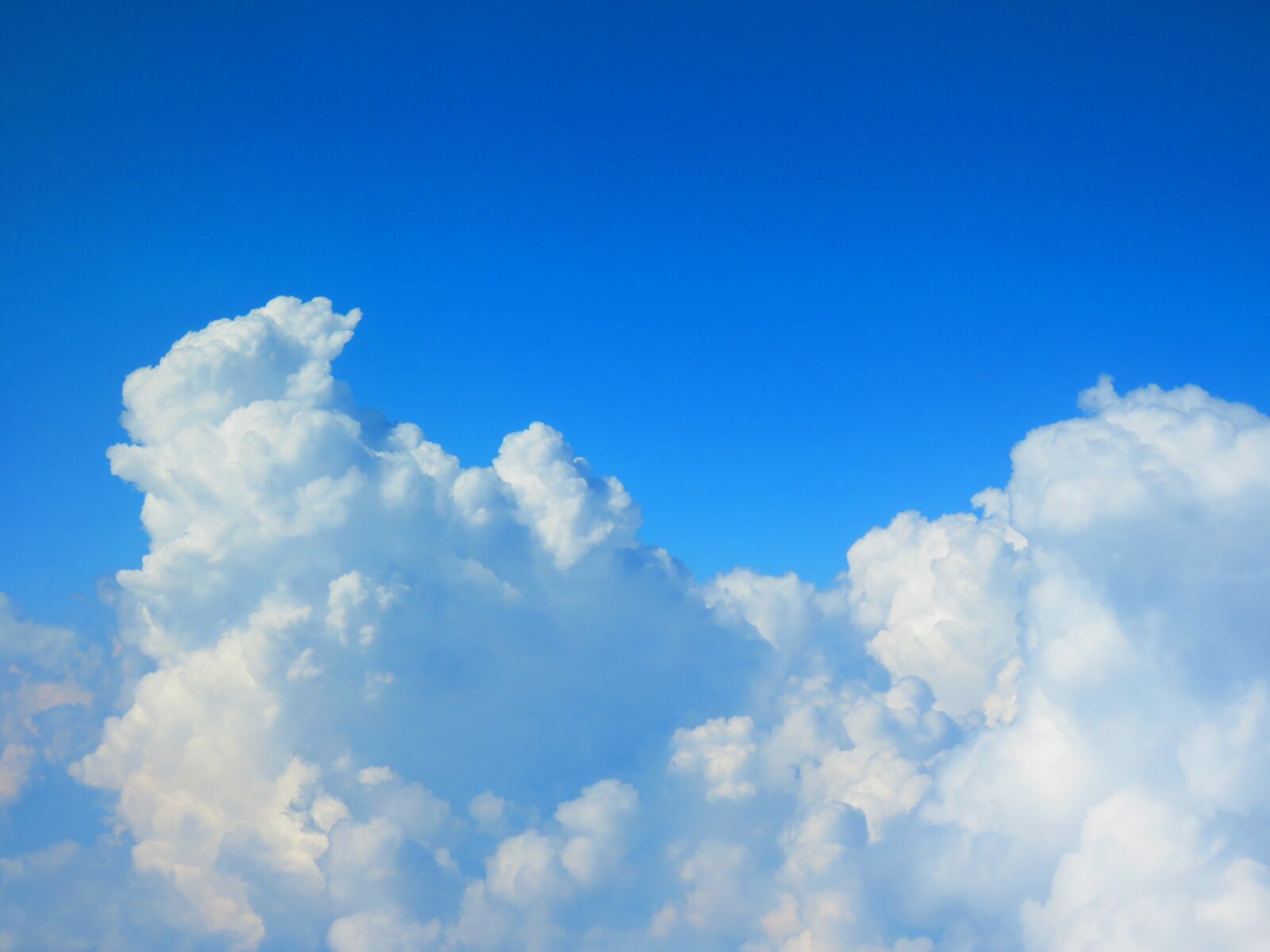 Canon PowerShot SX60 HS sample photo. Sky, cloud, blue sky photography