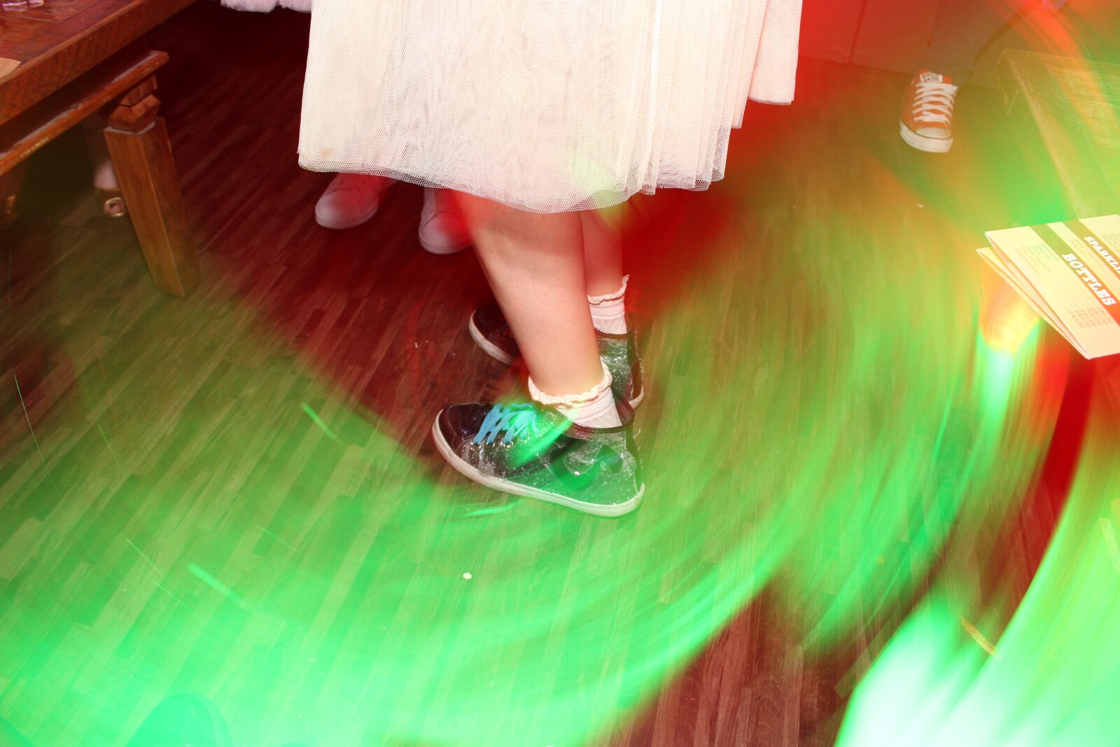 Canon EOS 700D (EOS Rebel T5i / EOS Kiss X7i) sample photo. Dance, night, shoes photography