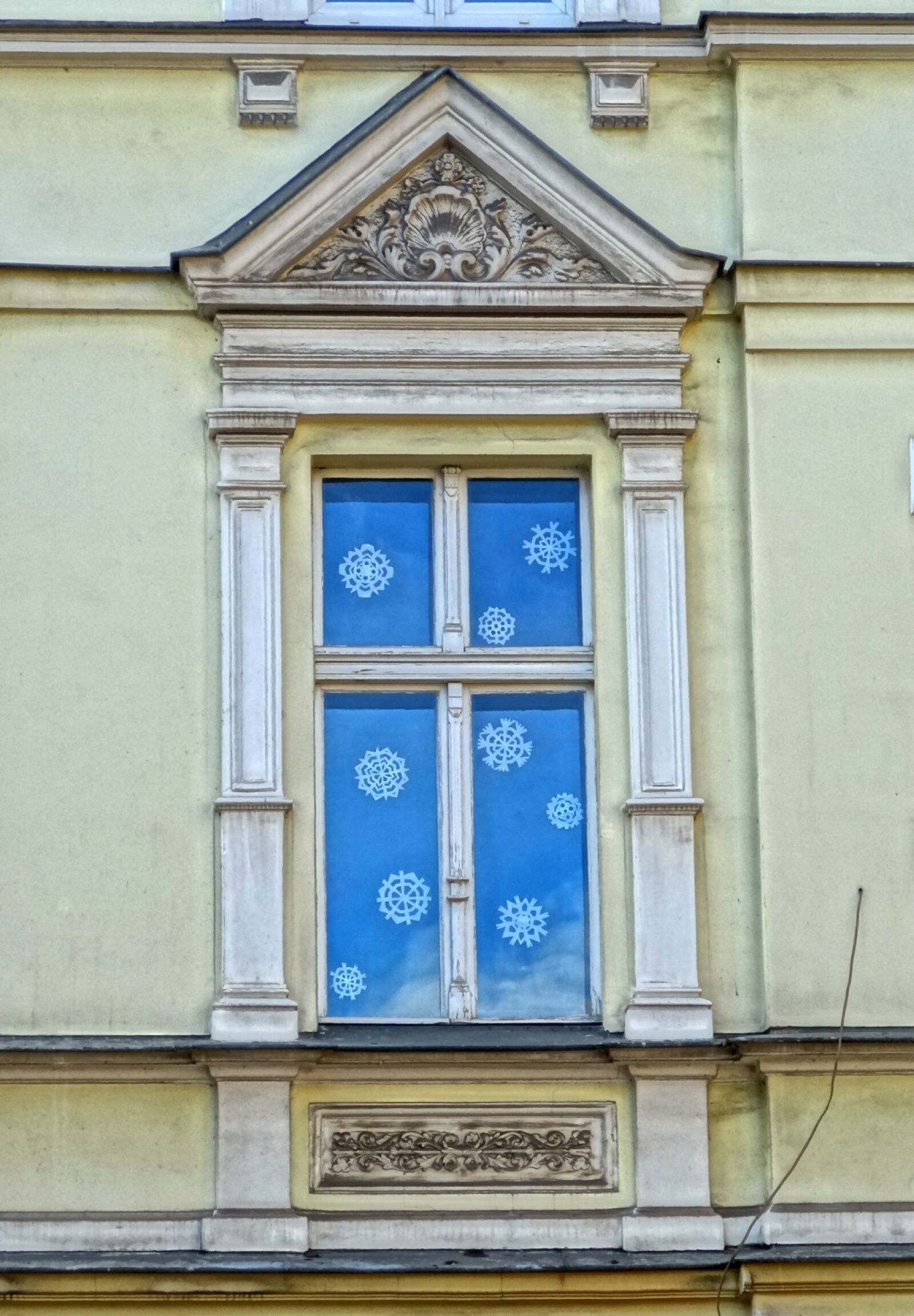 Sony Cyber-shot DSC-HX20V sample photo. Bydgoszcz, window, decor photography