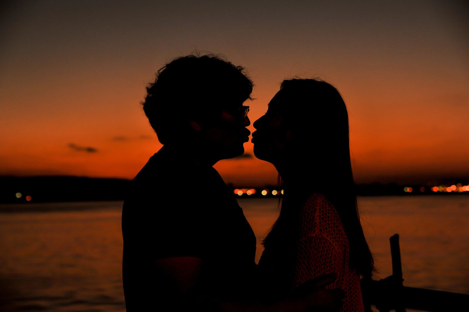 Nikon D700 sample photo. Sunset, beach, the body photography