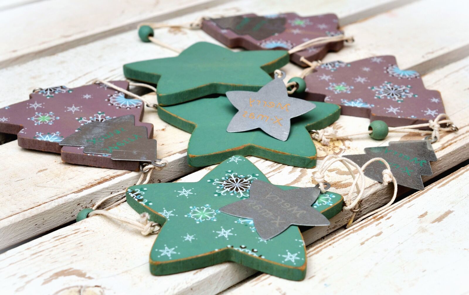 Nikon D5100 sample photo. Fir, star, decoration, table photography