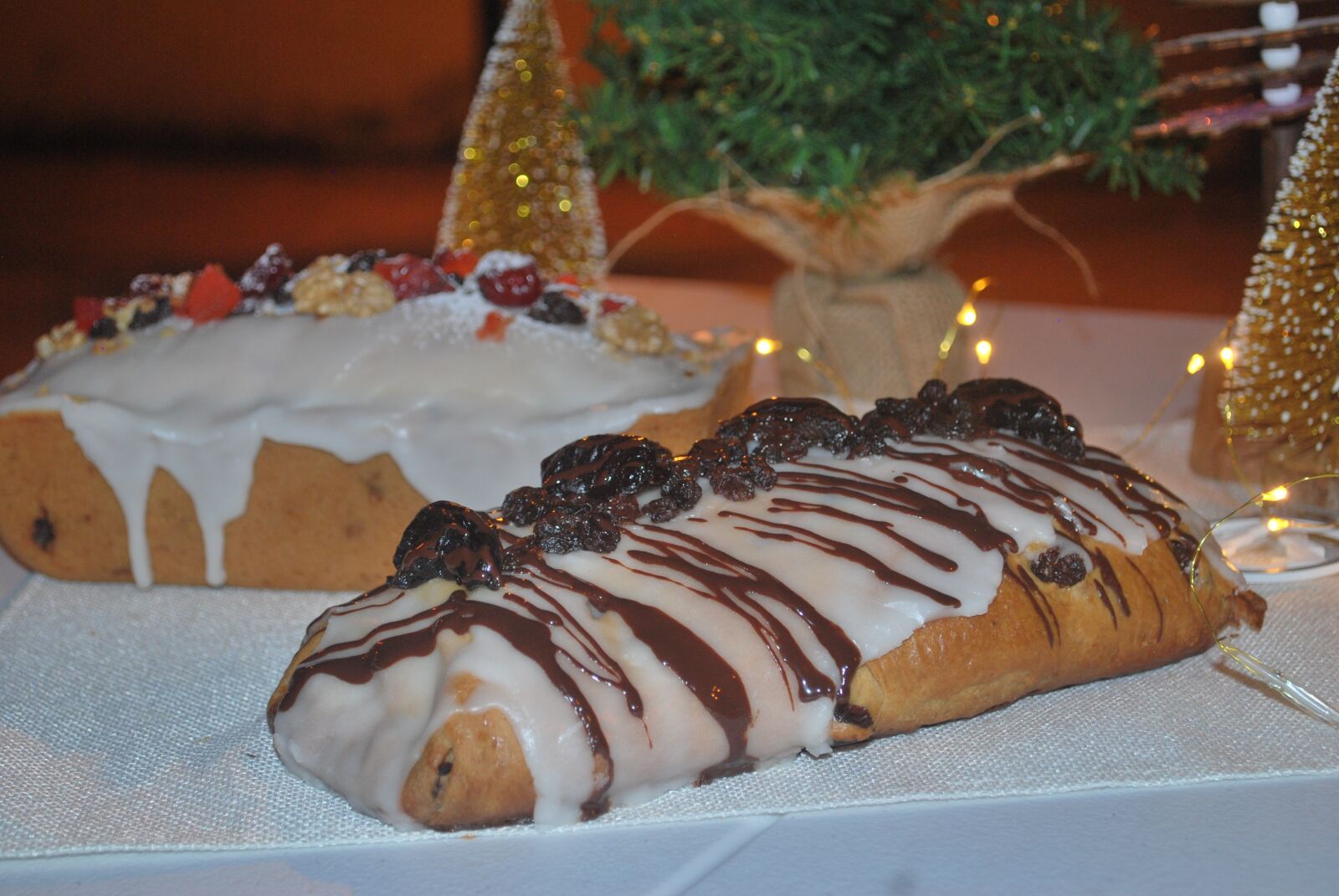 Nikon D60 sample photo. Cakes, birthday, cake photography