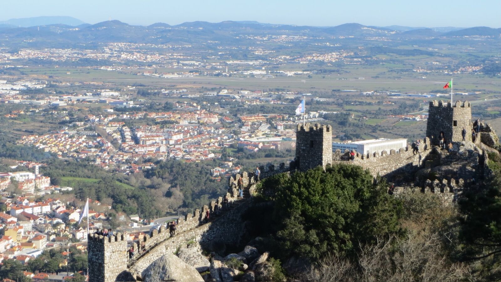 Canon PowerShot ELPH 520 HS (IXUS 500 HS / IXY 3) sample photo. By lucy morgan portugal 2026 photography
