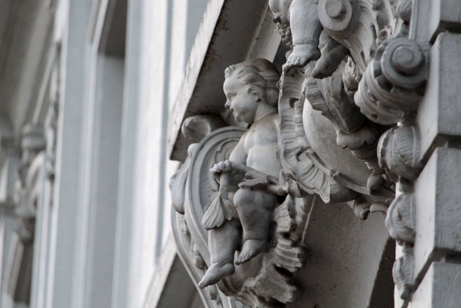 Canon EF-S 55-250mm F4-5.6 IS STM sample photo. Basel, switzerland, facade photography