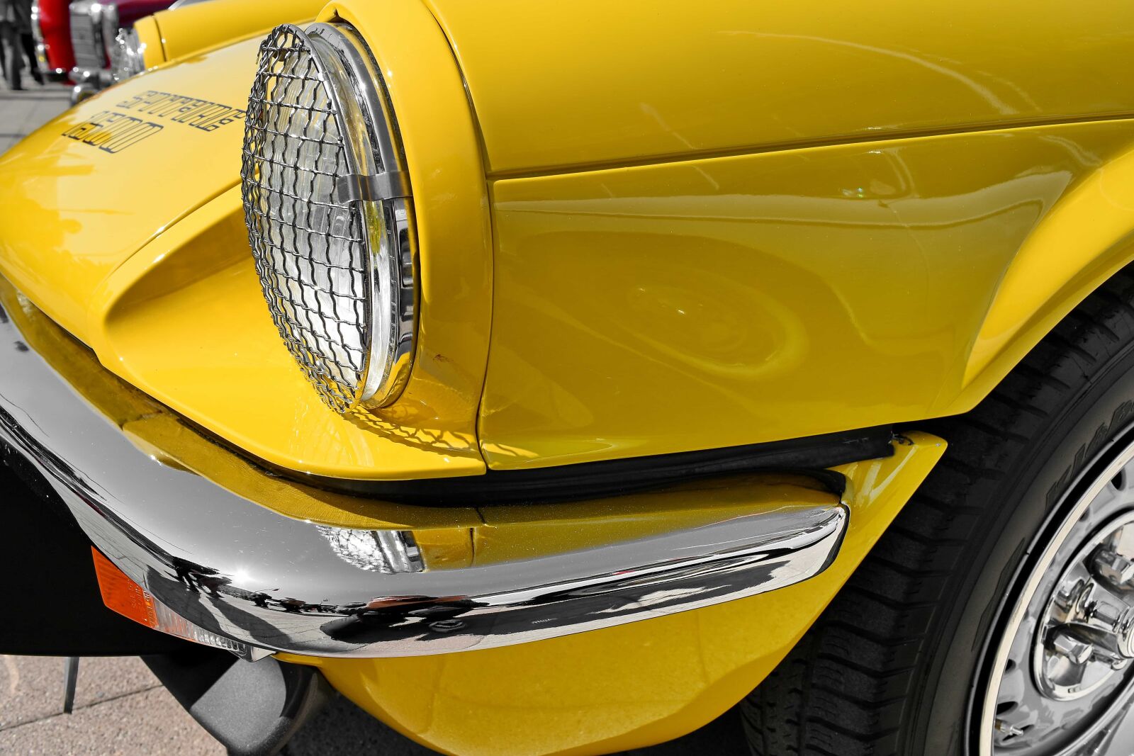 Nikon D5500 sample photo. Metallic, yellow, car, barrier photography