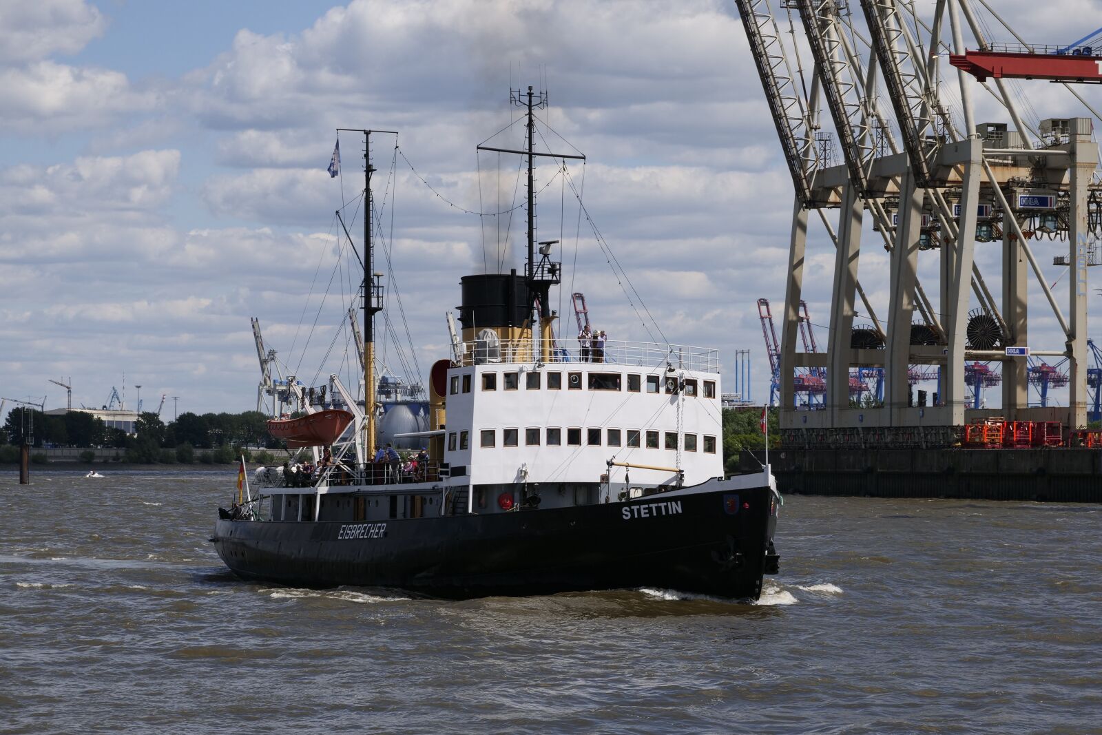 Panasonic Lumix DC-G9 sample photo. Ship, icebreaker, maritime photography