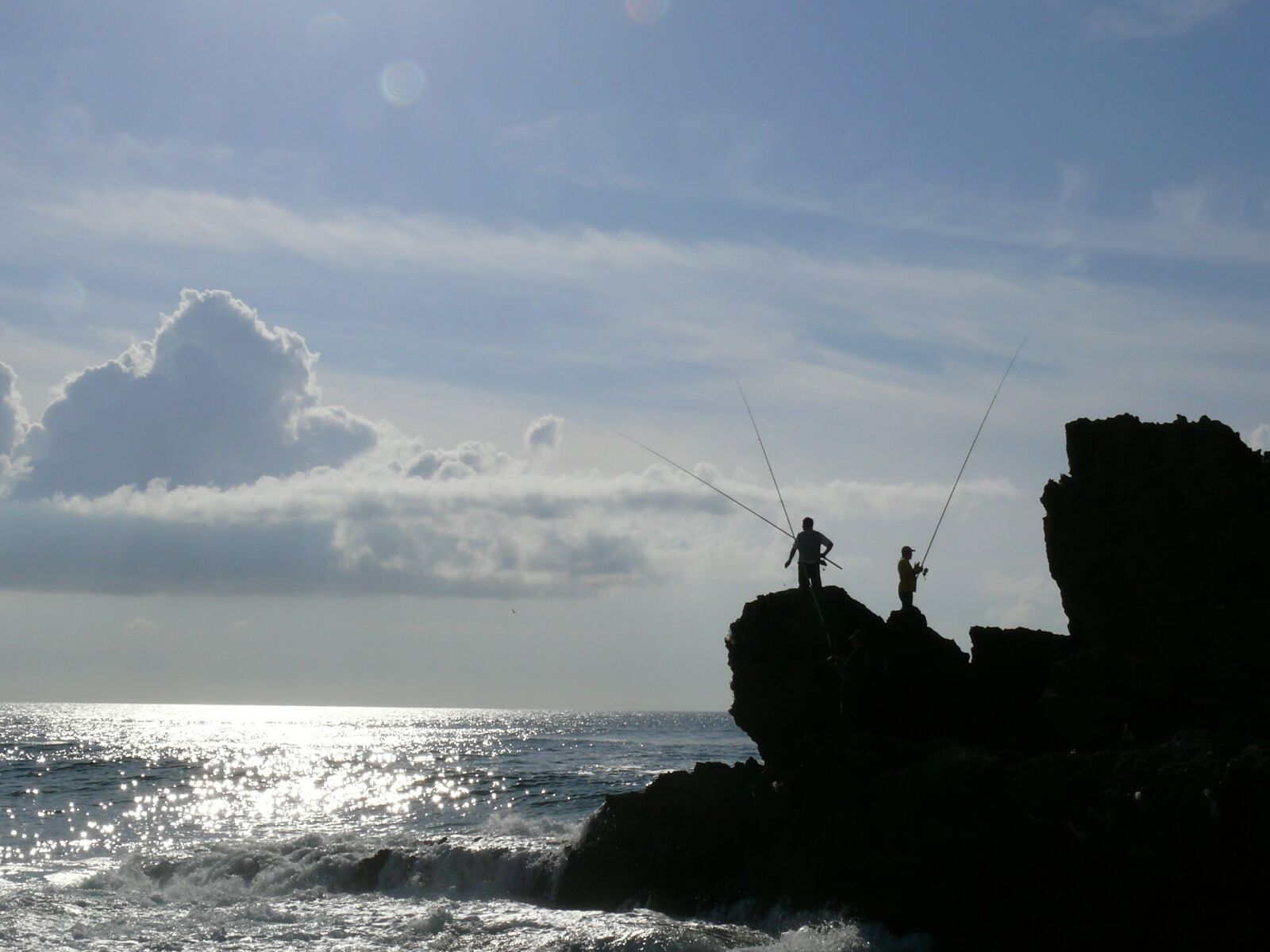 Panasonic DMC-FZ50 sample photo. Portugal, atlantic, fisherman photography