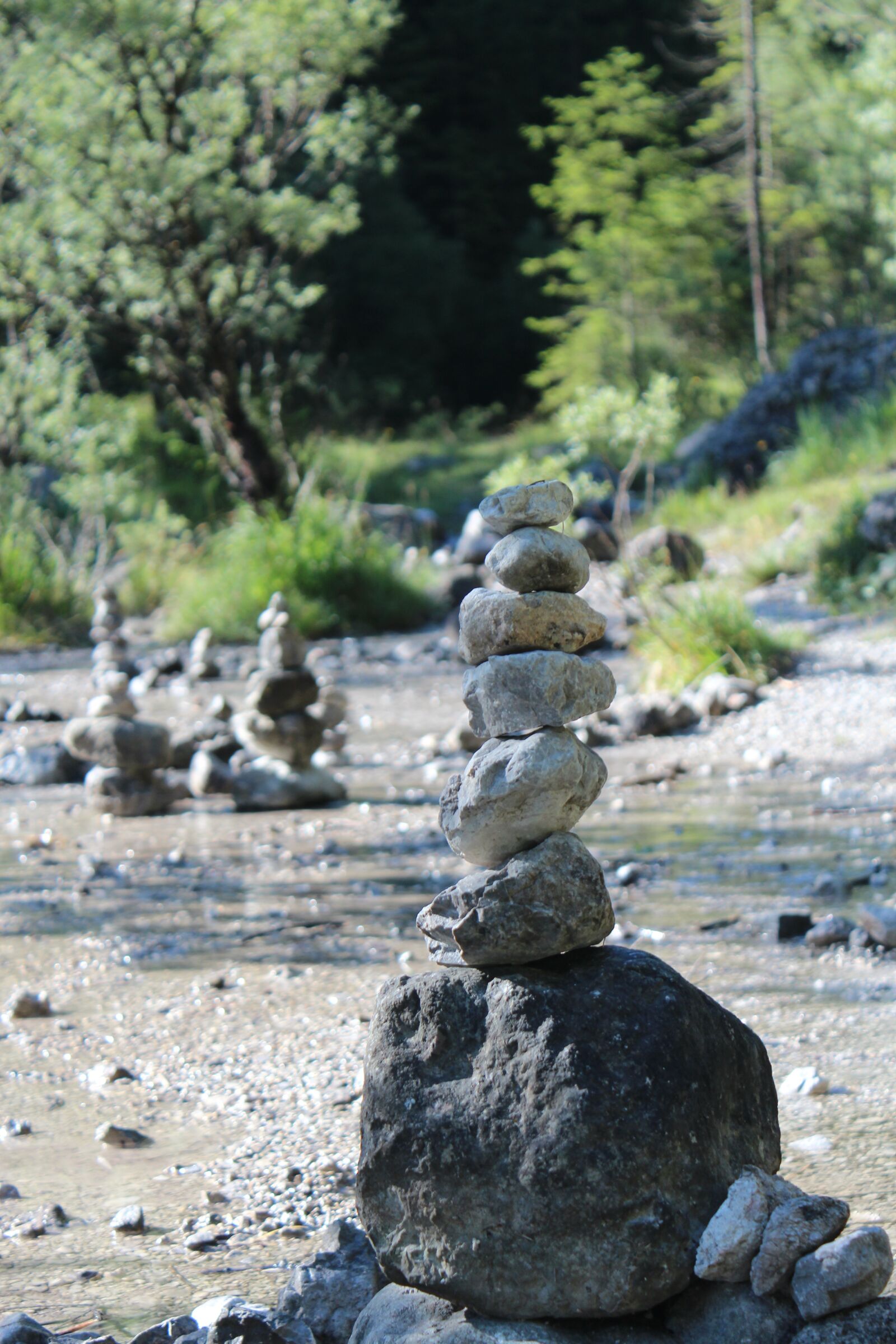 Canon EOS 600D (Rebel EOS T3i / EOS Kiss X5) sample photo. Stones, stone tower, stone photography