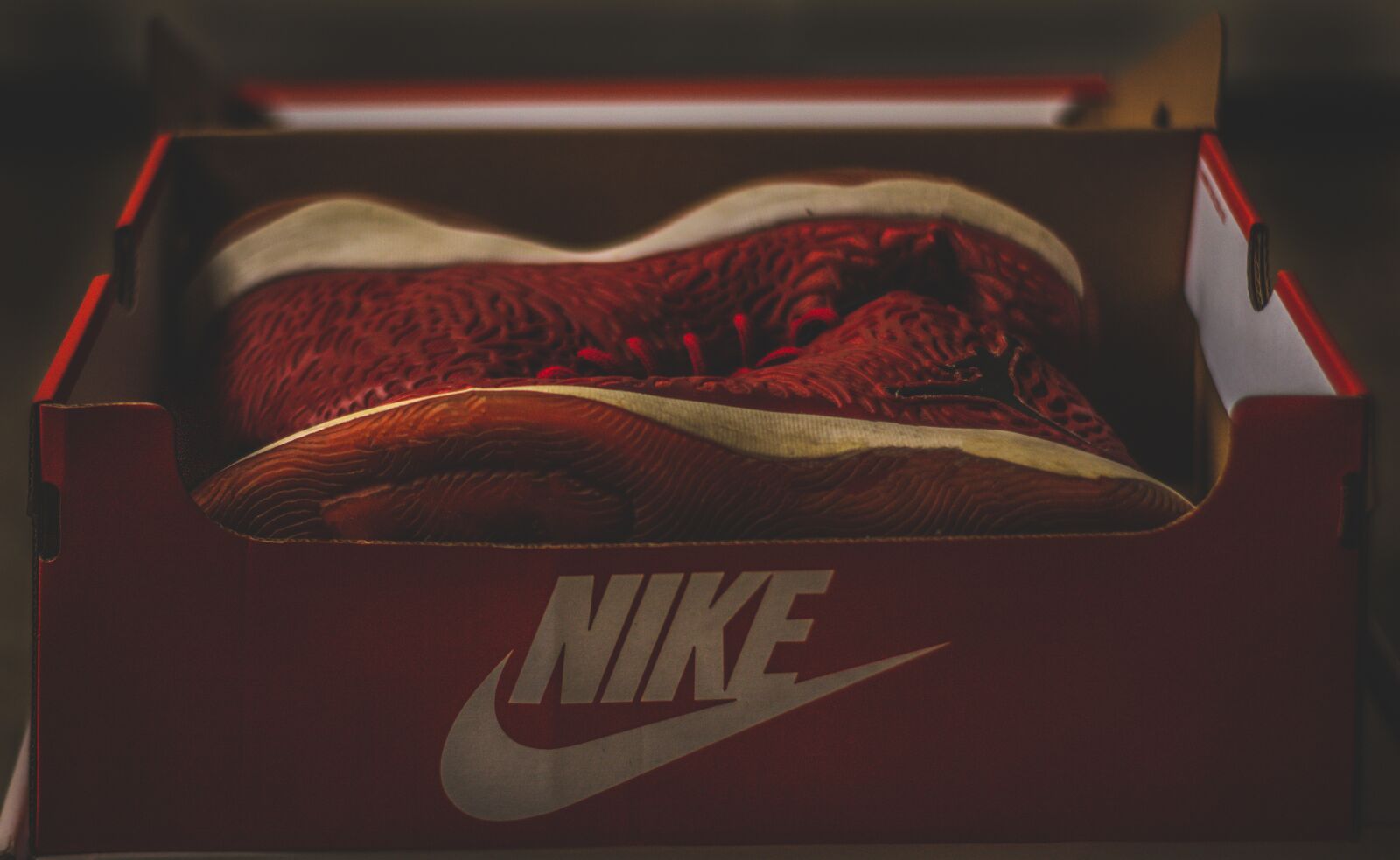 Canon EOS 2000D (EOS Rebel T7 / EOS Kiss X90 / EOS 1500D) sample photo. Shoes, style, footwear photography
