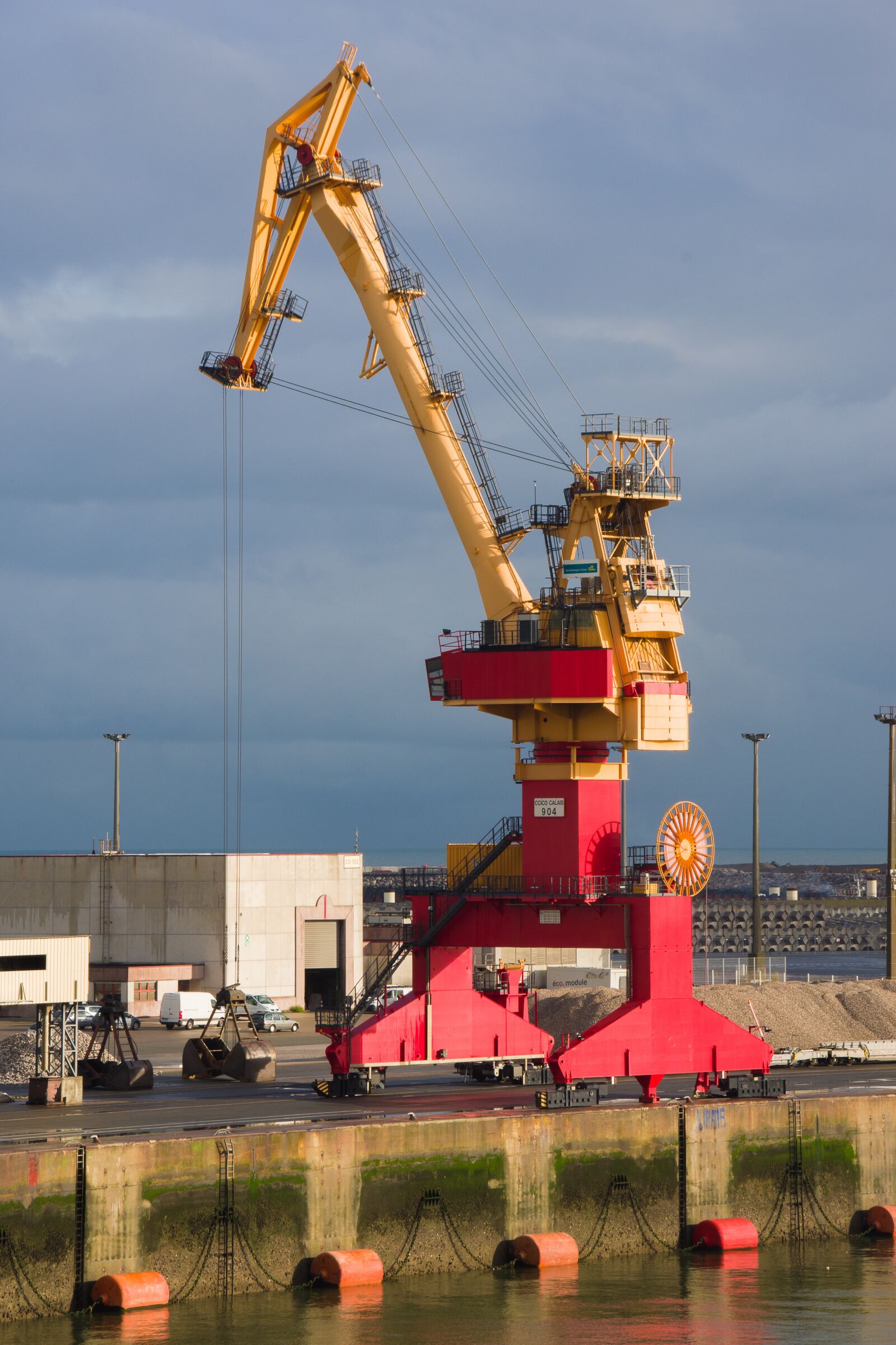 Pentax K-70 sample photo. Crane, load crane, port photography