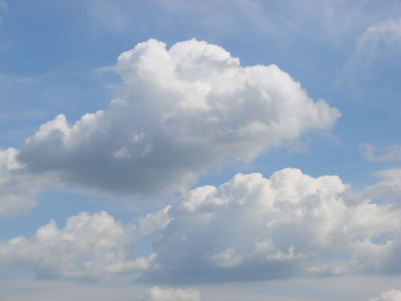 Sony DSC-H5 sample photo. Clouds, sky, landscape photography