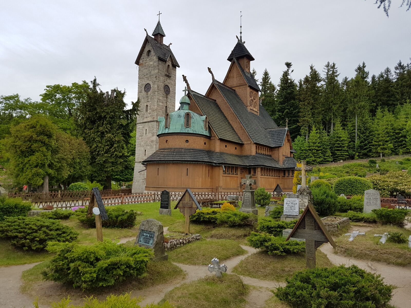 Samsung Galaxy S7 Edge sample photo. Wang, church, monument photography