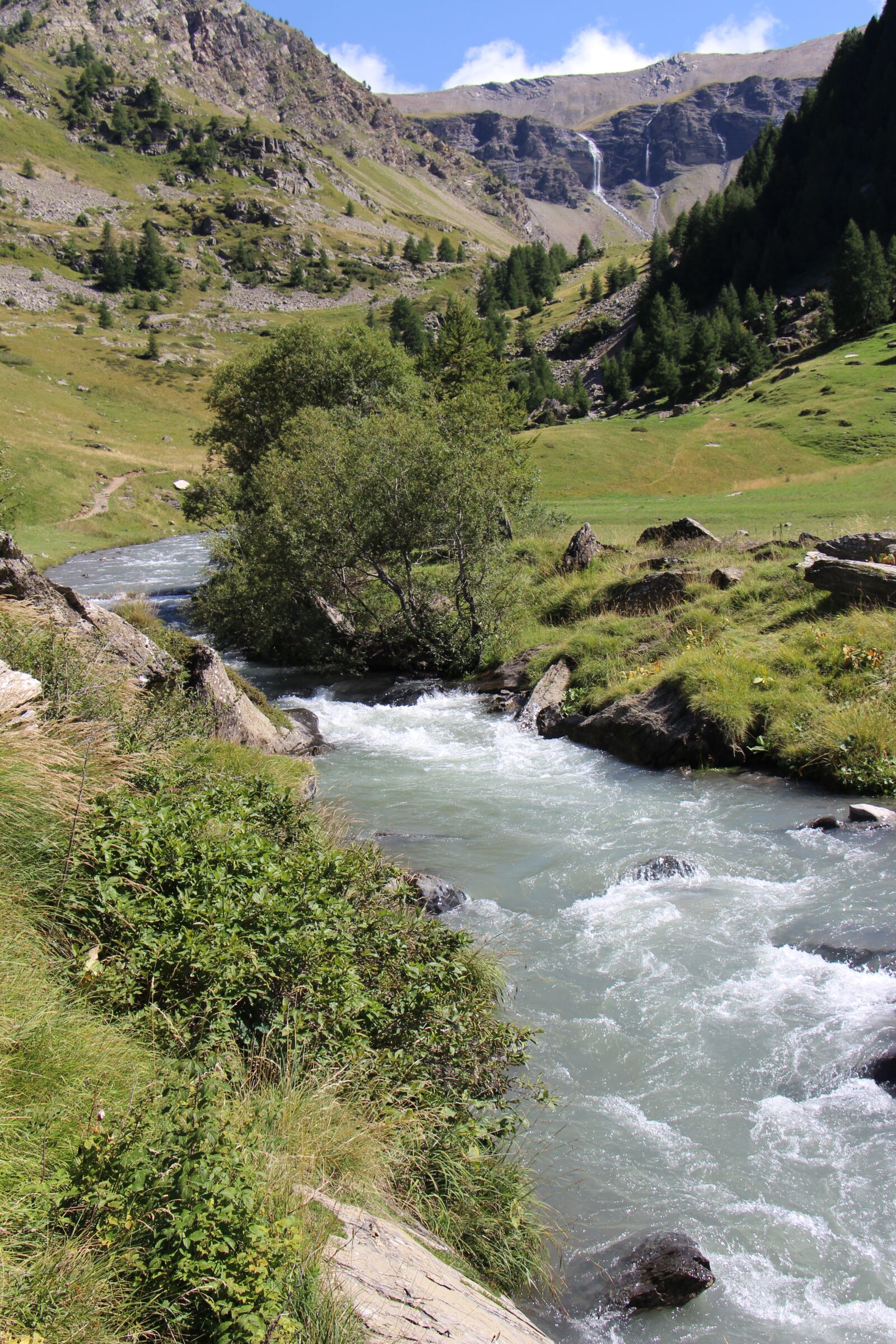 Canon EOS 700D (EOS Rebel T5i / EOS Kiss X7i) sample photo. Torrent, mountain, hautes alpes photography