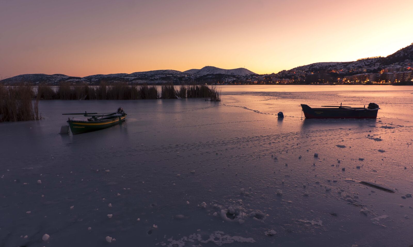 Tokina AT-X Pro 11-16mm F2.8 DX II sample photo. Lake, ice, frozen photography
