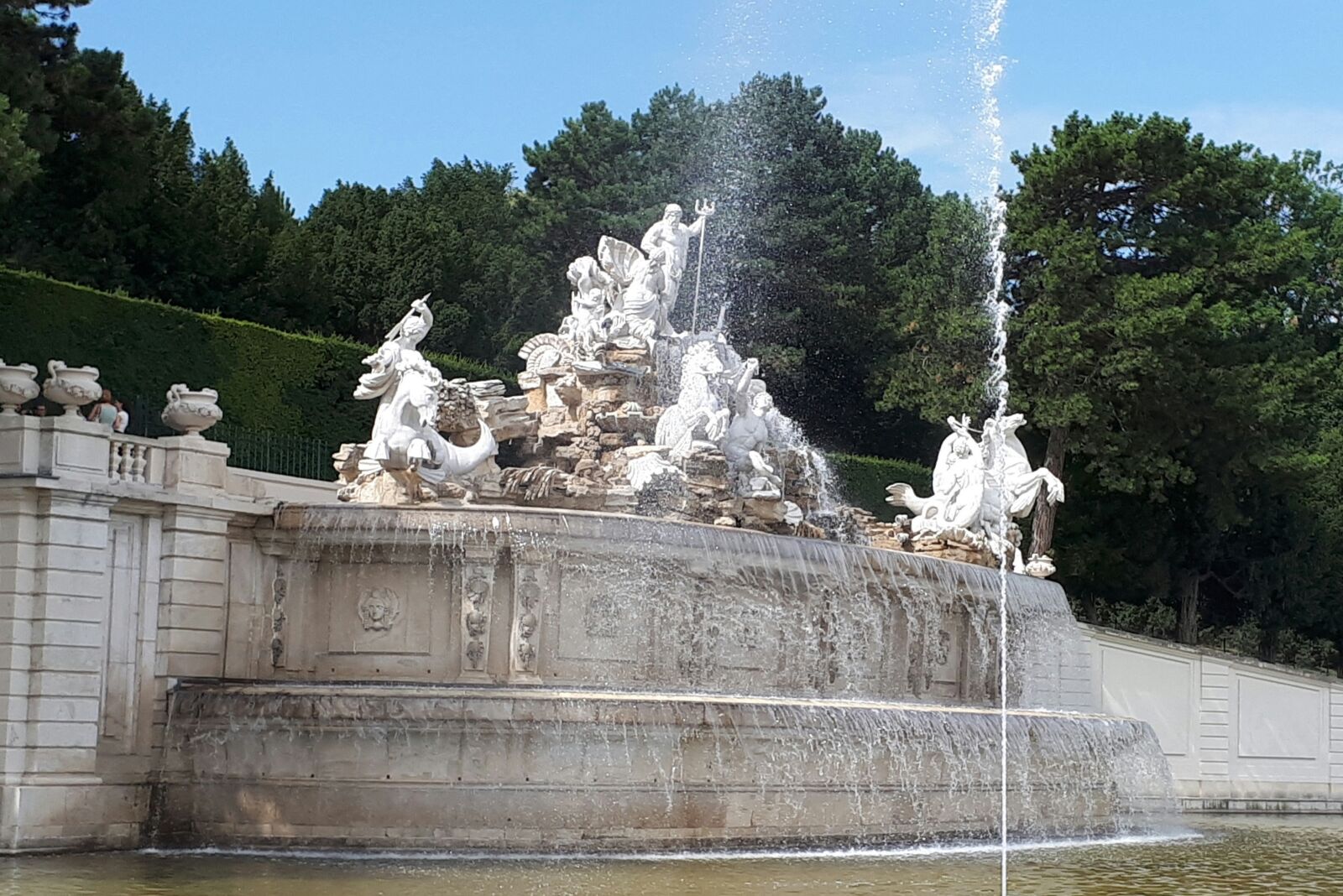 Samsung Galaxy A5(2017) sample photo. Schönbrunn, vienna, fountain photography