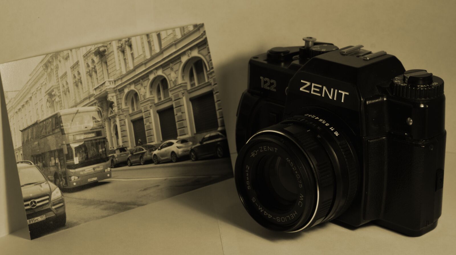Nikon D3400 sample photo. Camera, lens, old photography