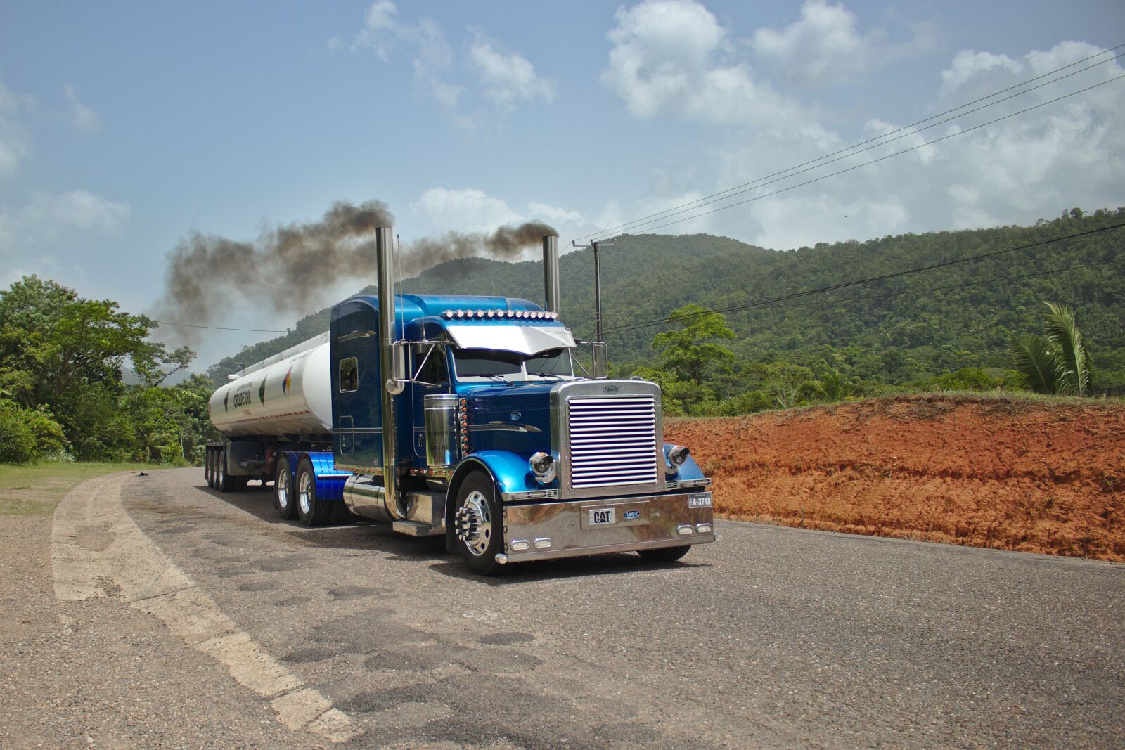 Canon EOS 80D sample photo. Peterbilt, truck, tractor photography