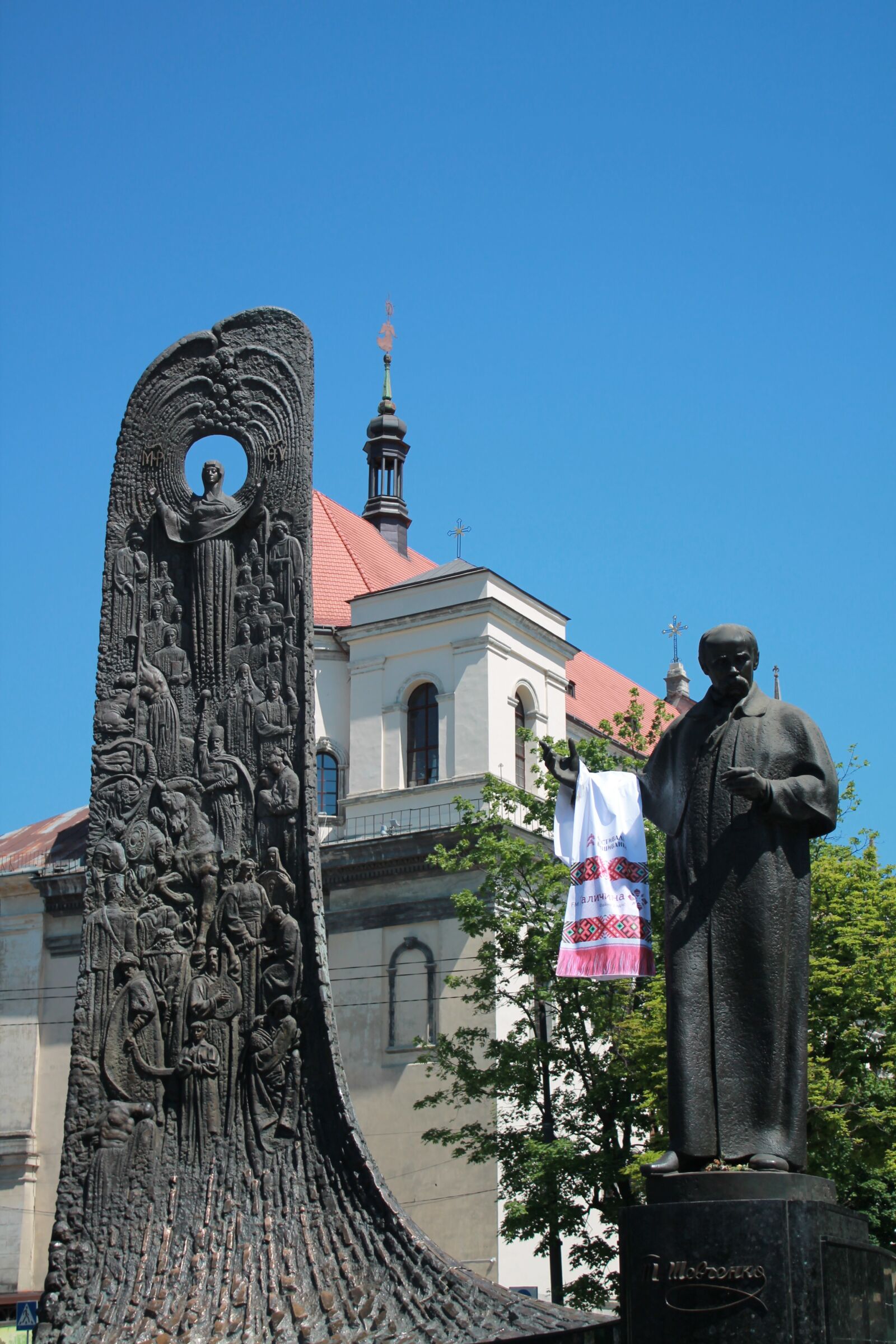 Canon EOS 1100D (EOS Rebel T3 / EOS Kiss X50) sample photo. Monument, taras shevchenko, church photography