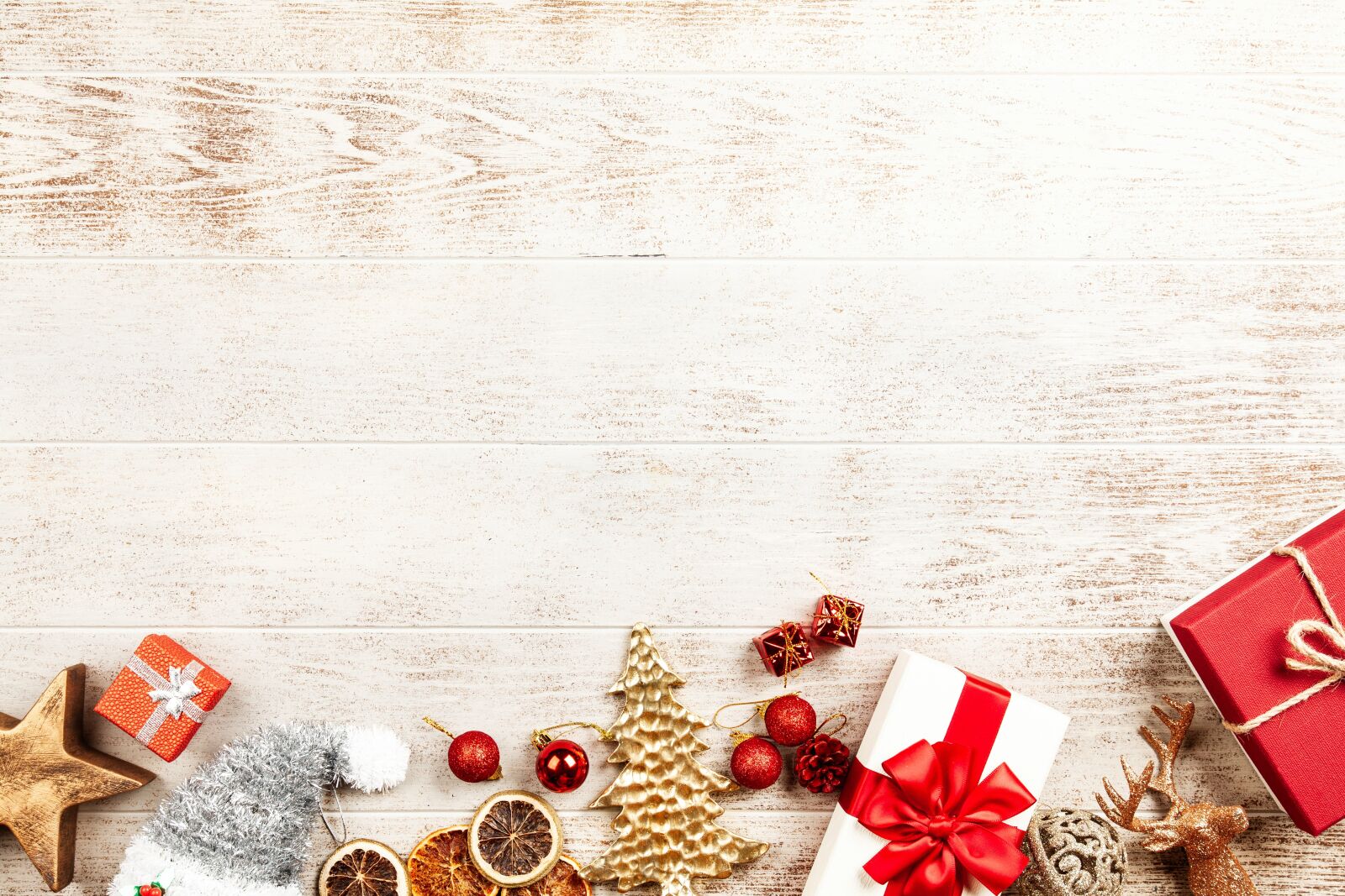 Canon EOS 5D Mark II sample photo. Gift, box, christmas photography