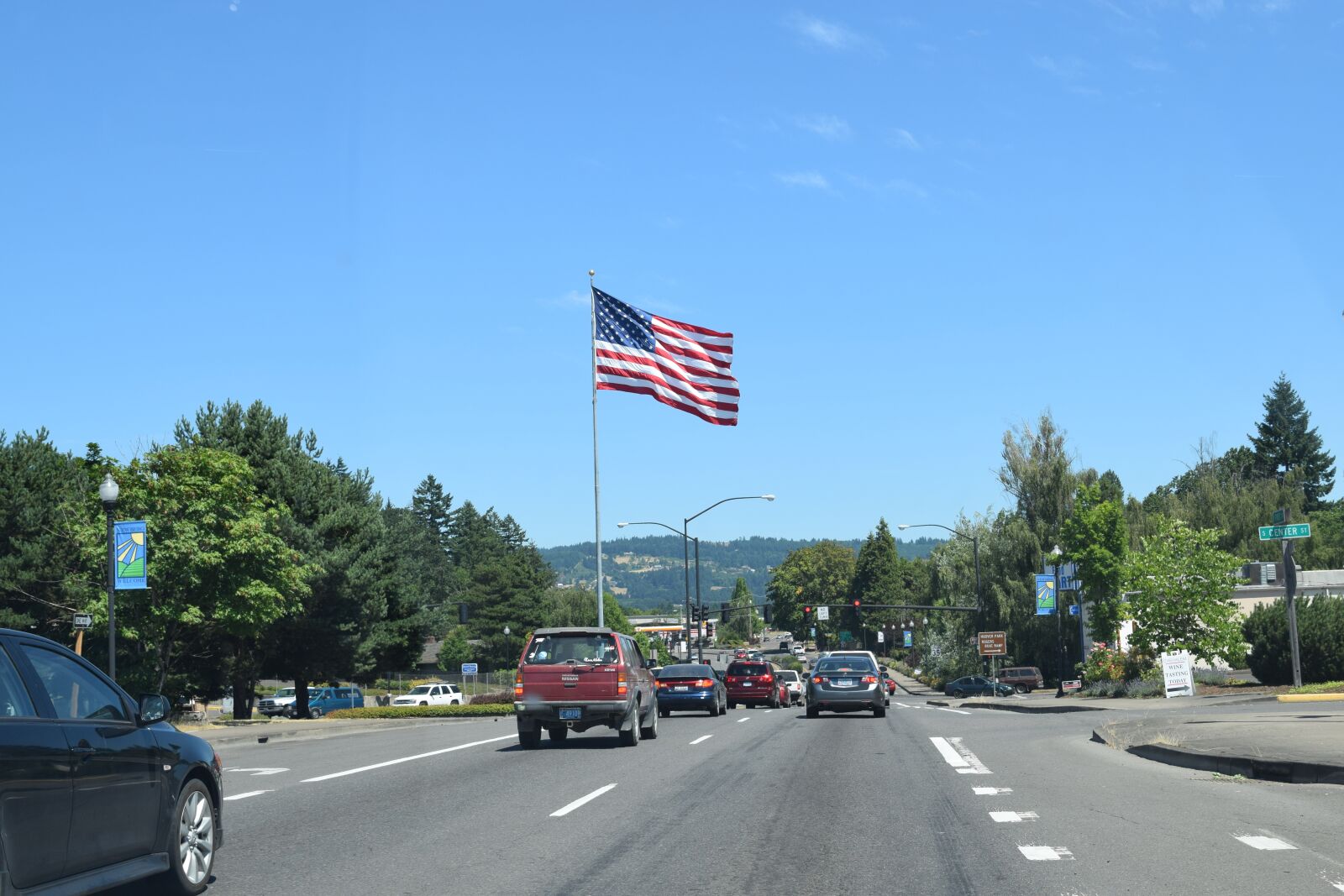 Nikon D3300 sample photo. Flag, usa, road photography