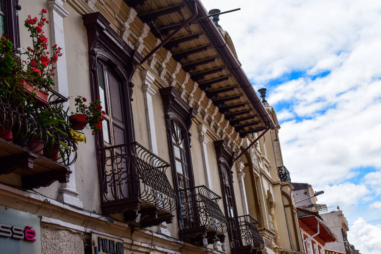 Nikon D3400 sample photo. Cuenca ecuador, architecture, street photography