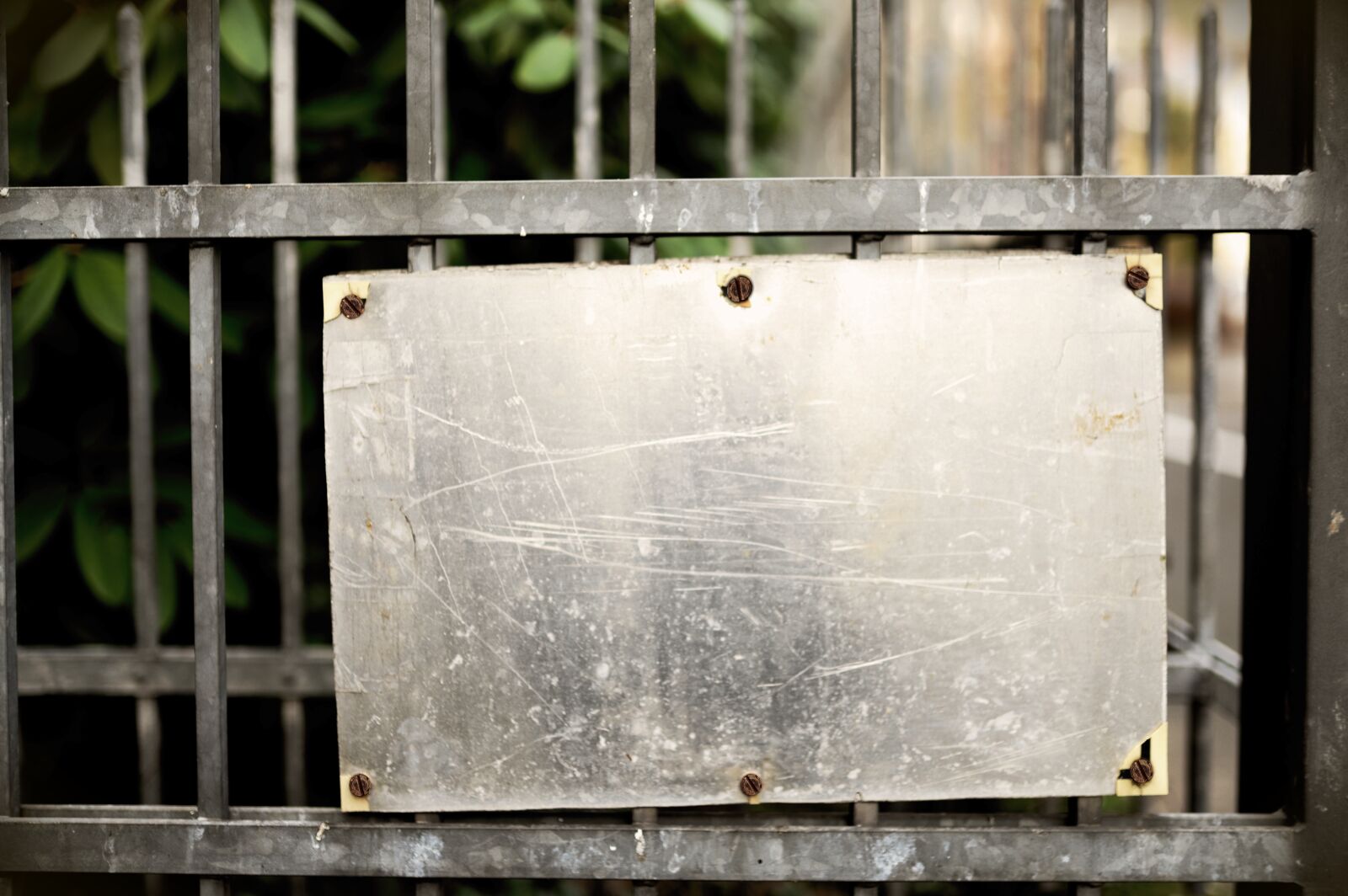 Nikon D610 sample photo. Shield, metal, metal sign photography