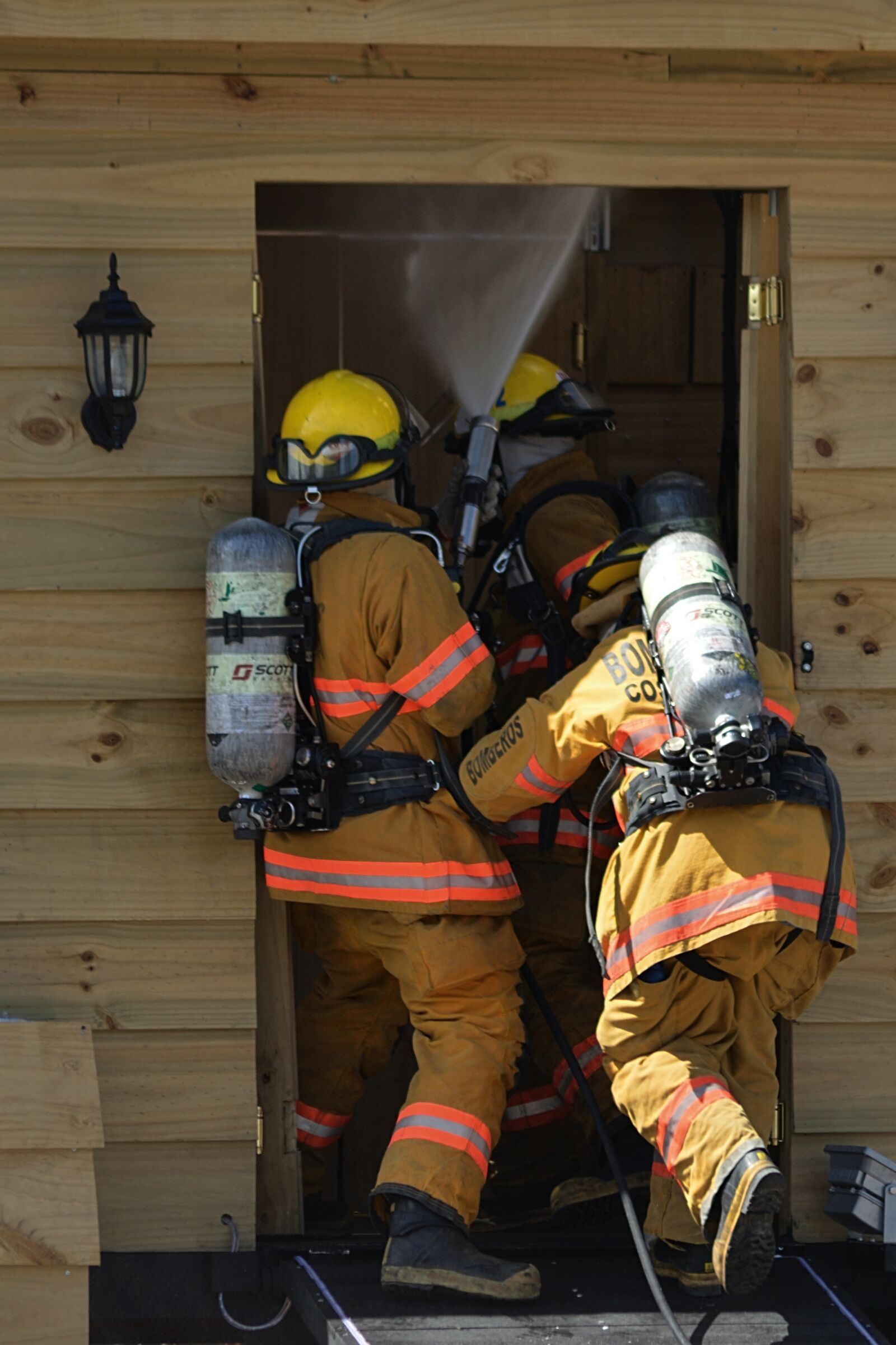 Nikon D3200 sample photo. Firefighter, work, fire photography