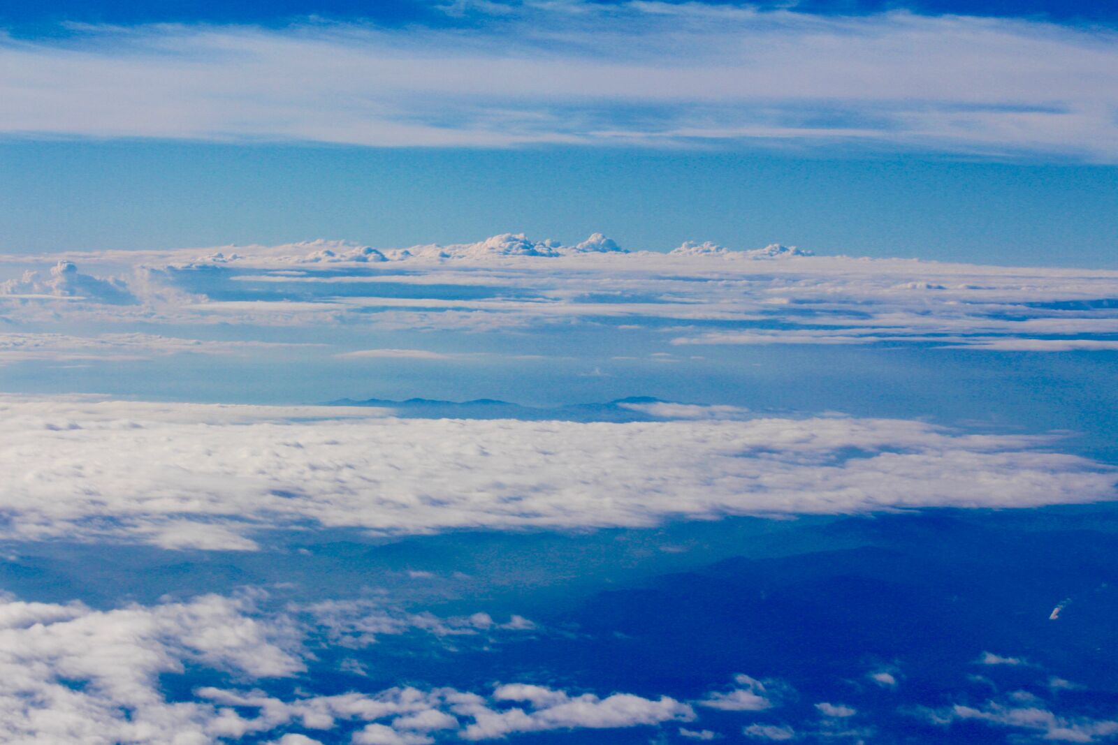 Canon EF 70-300mm F4-5.6 IS USM sample photo. Sky, plane, flight photography