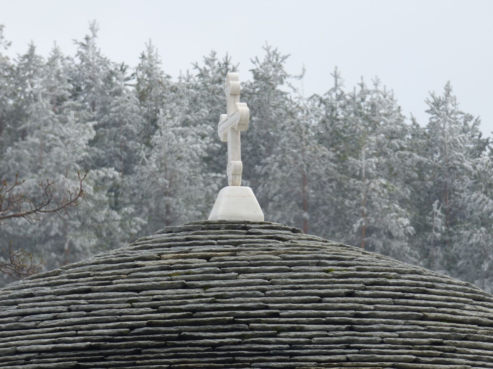 Panasonic DMC-FZ72 sample photo. Winter, snow, church photography