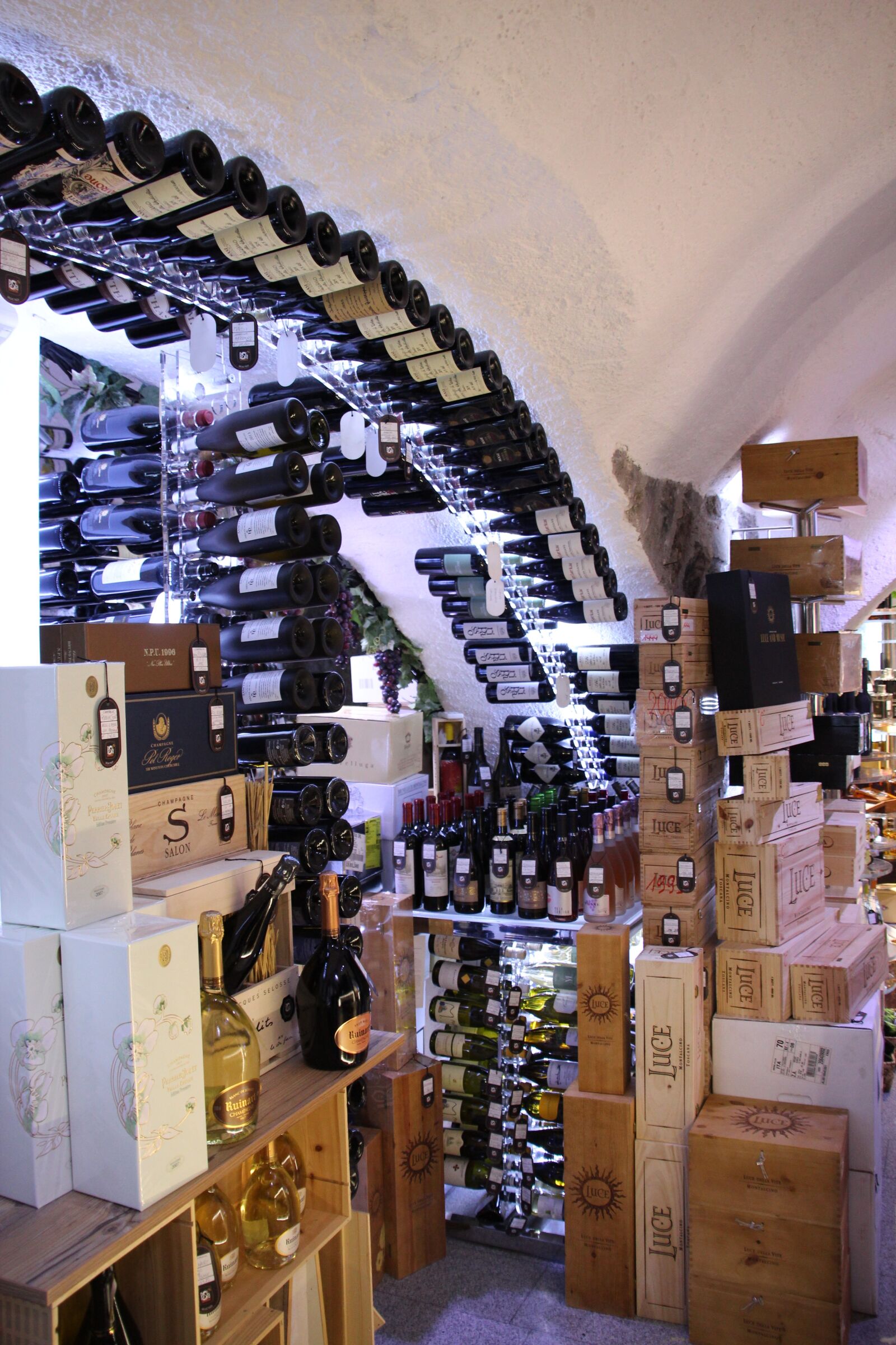 Canon EOS 600D (Rebel EOS T3i / EOS Kiss X5) sample photo. Wine, keller, stock photography