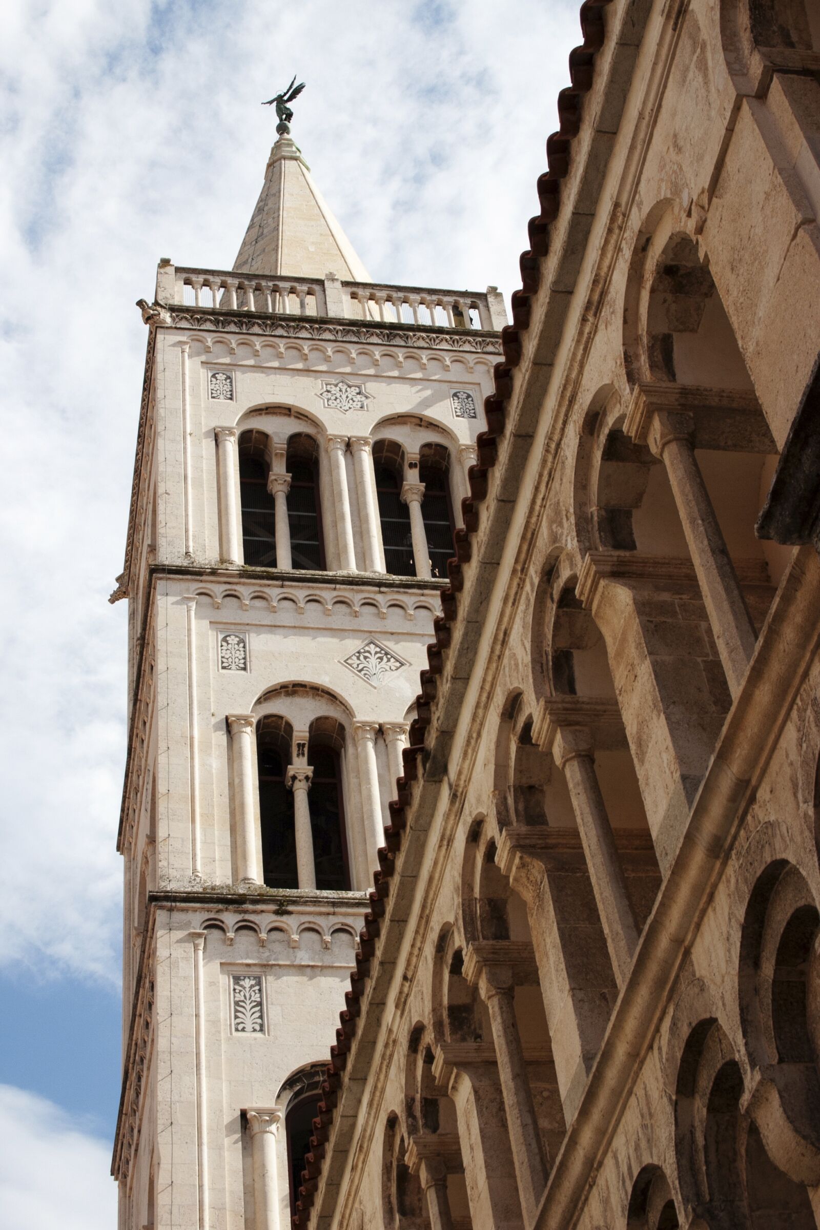 Canon EOS 300D (EOS Digital Rebel / EOS Kiss Digital) sample photo. Historical tower, zadar, croatia photography