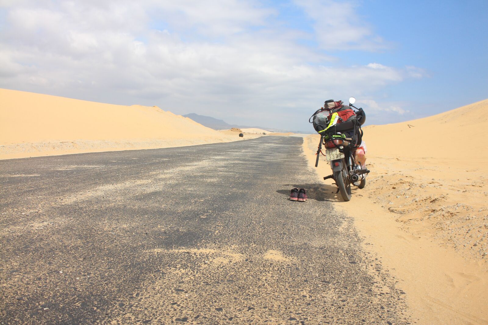 Canon EOS M sample photo. Road, motorbike, motorcycle photography