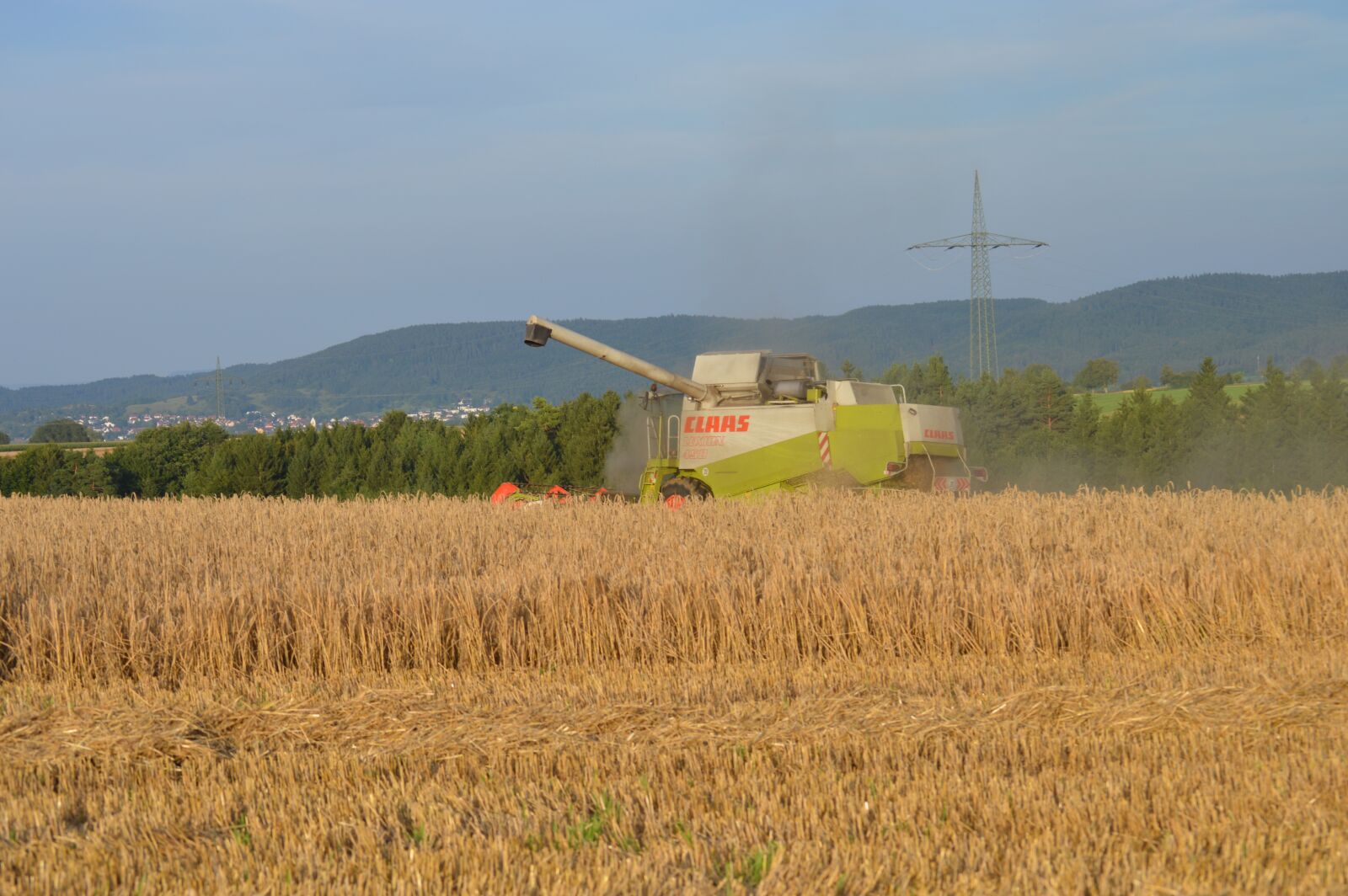 Nikon D3200 sample photo. Harvest, tractor, agriculture photography