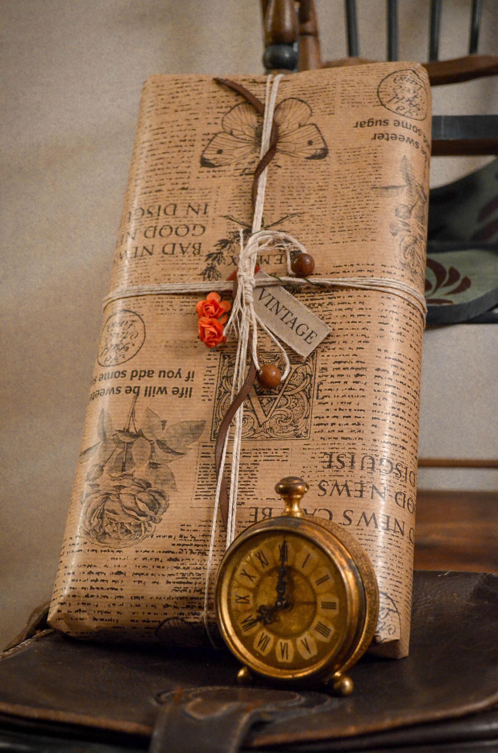 Nikon D5100 sample photo. Gift, vintage, watch photography