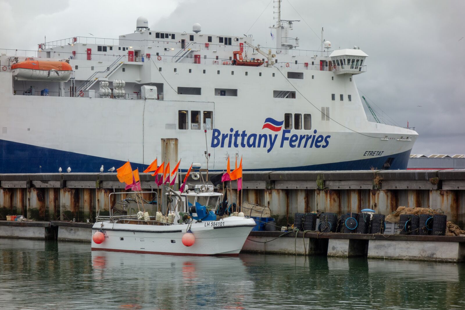 Sony Cyber-shot DSC-RX100 sample photo. Port, boat, harbour photography