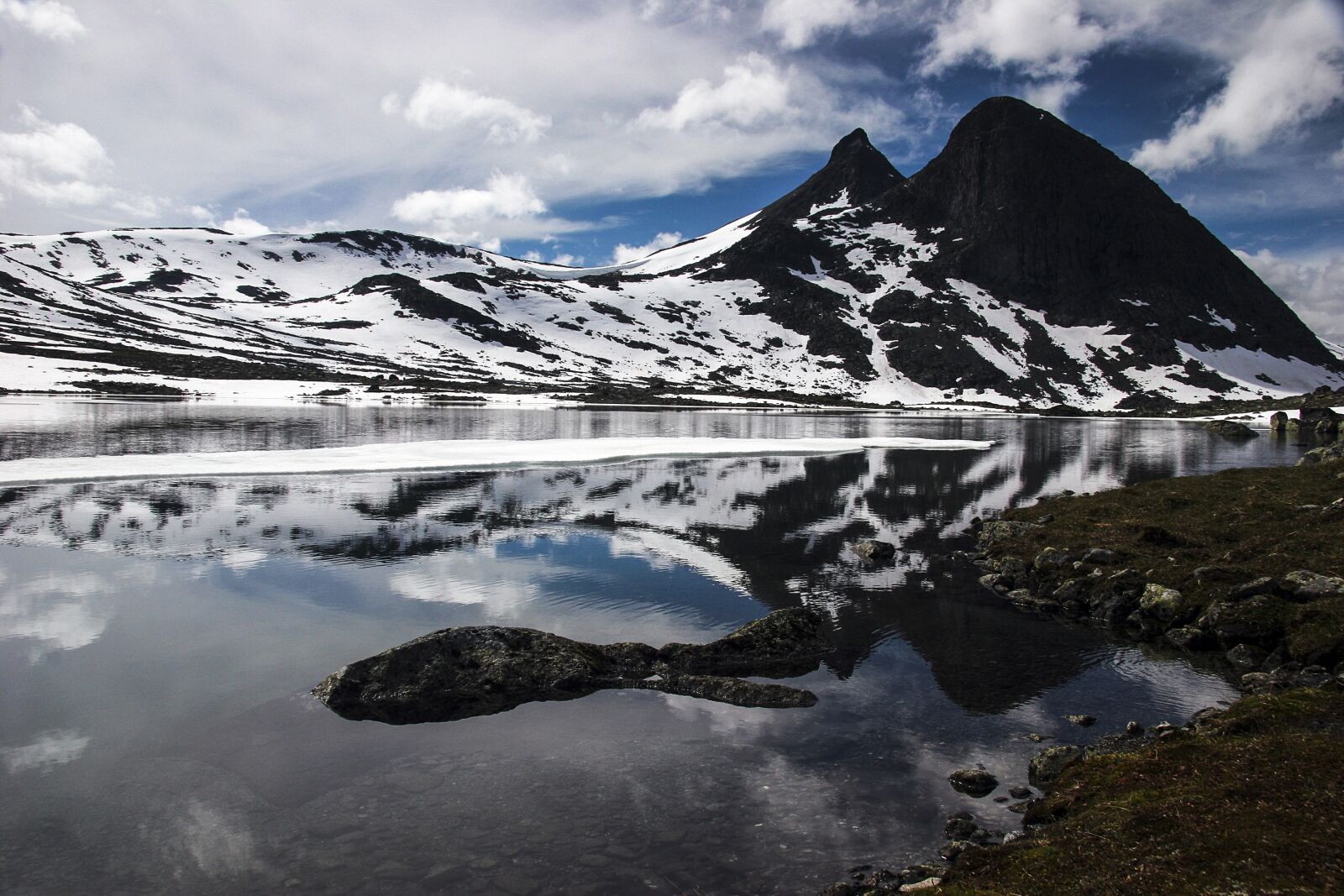 Canon EOS 20D sample photo. Mountain, snow, water photography